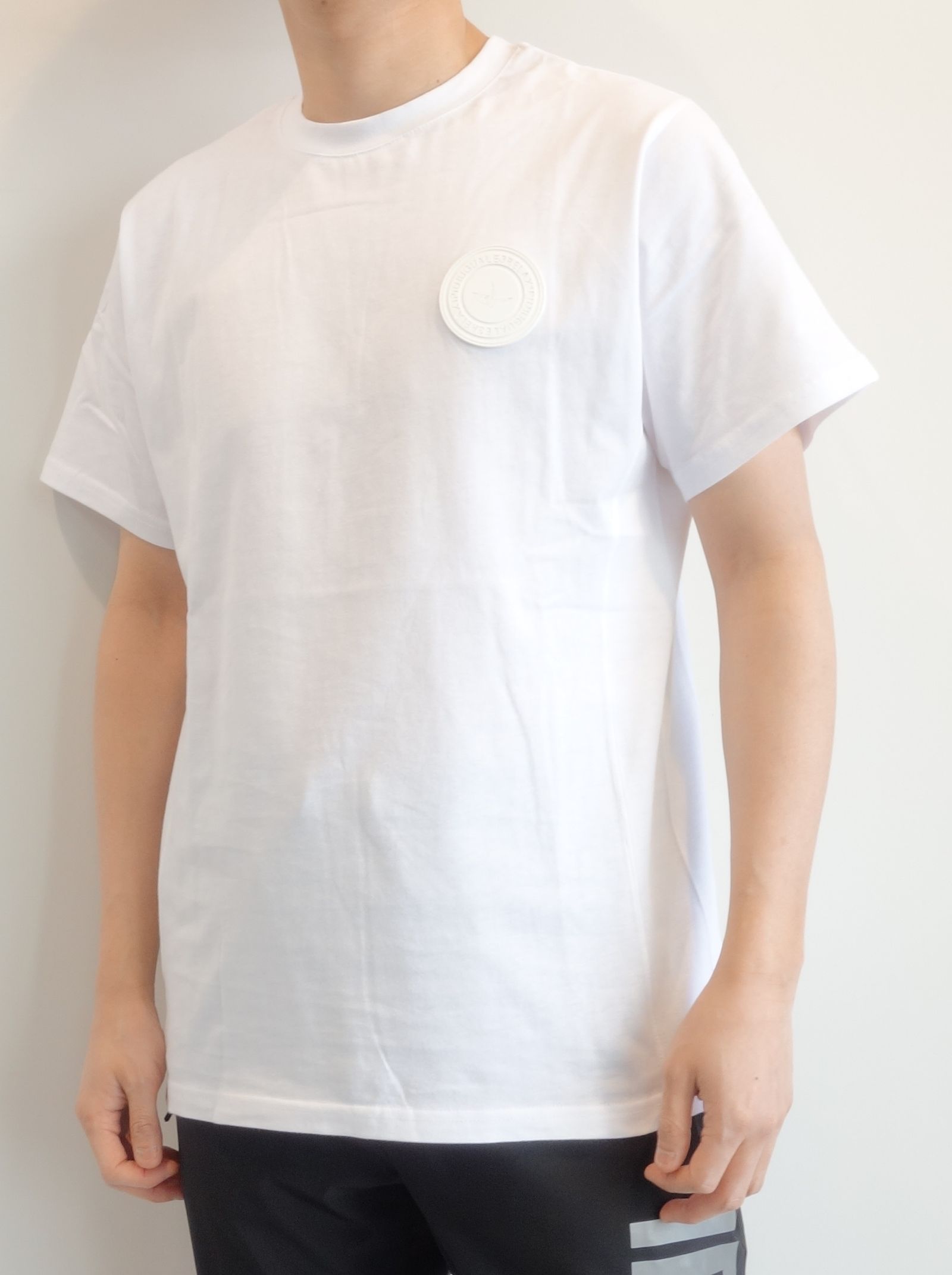 1PIU1UGUALE3 RELAX - ラバーワッペン半袖Tシャツ / ust-22014 | LUKE