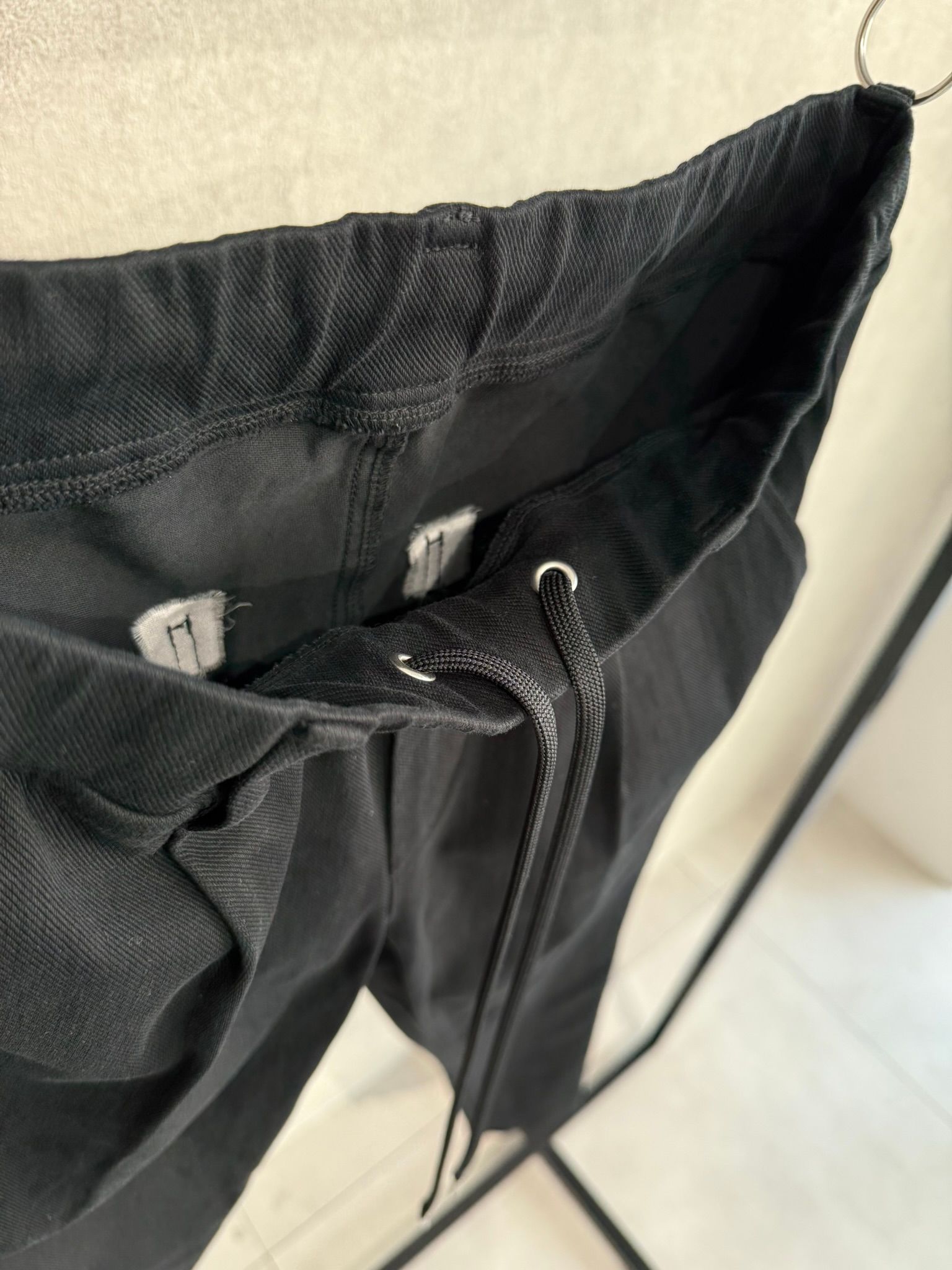 DENIM JERSEY CHRIS EASY TUCK PT / RC36-ST-016TD / ライトオンスデニムジャージイージータックパンツ / ブラック