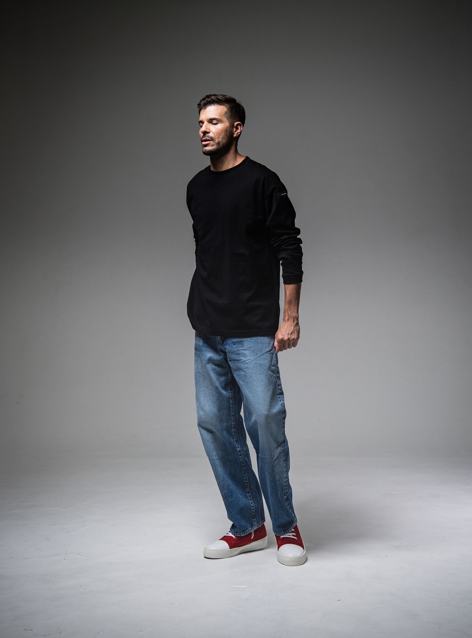 BACK ID ROGO LONG SLEEVE / RC25-T-001 / バックロゴビッグロングTシャツ / ブラック