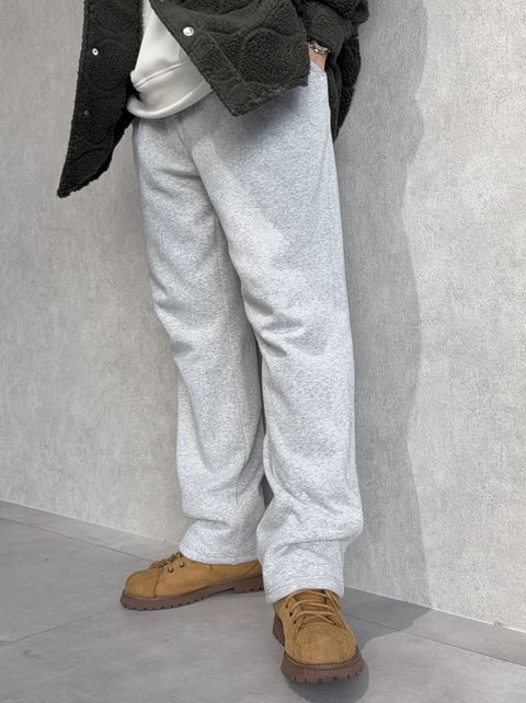 保温性の高いキルティングボアCPOで冬コーデ