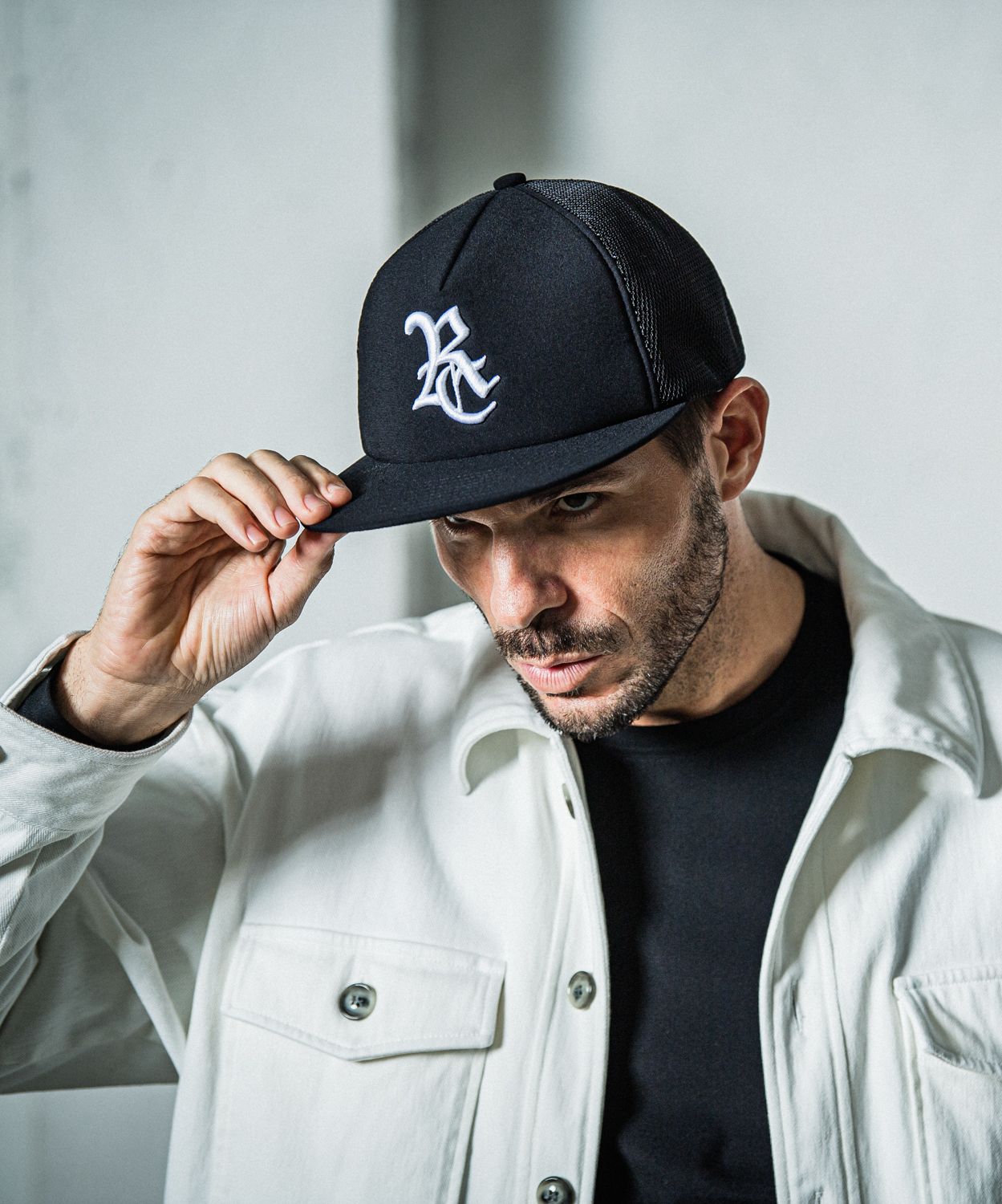 RC MESH CAP / RC35-CAP-002 / ロゴ刺繍メッシュキャップ / ブラック×ホワイト