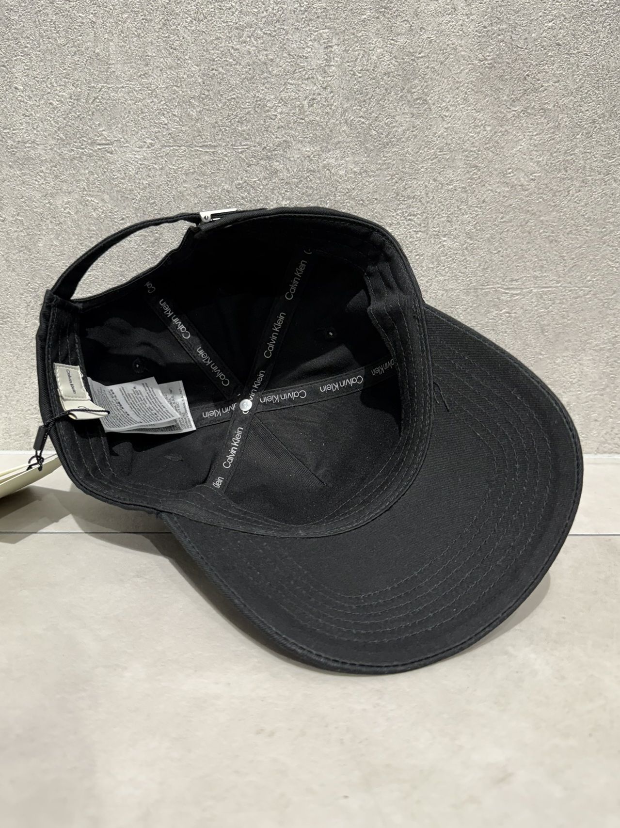 ロゴパッチベースボールキャップ / 4D5103G / UB1(ブラック)