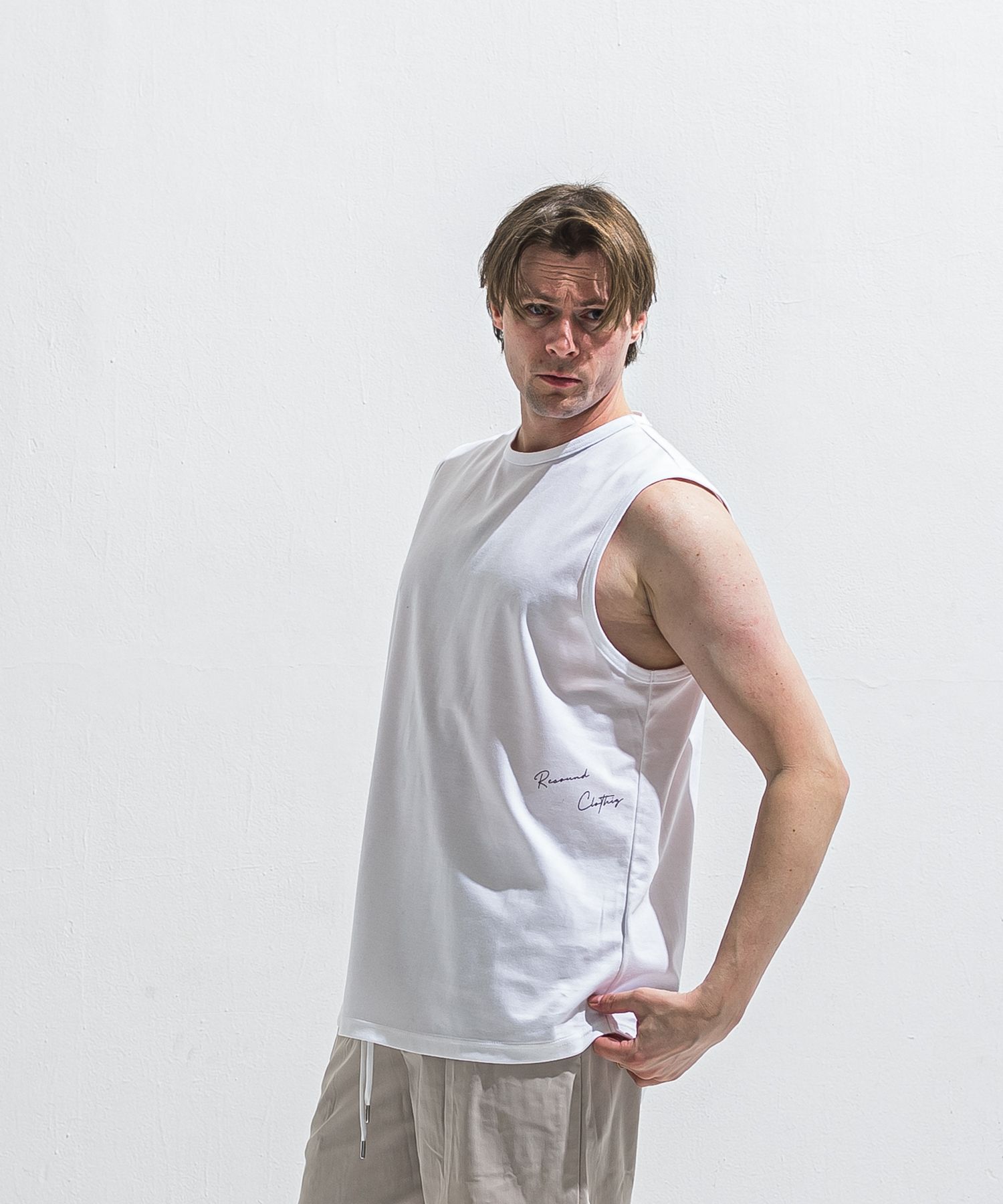 OVER NO SLEEVE / RC40-T-010 / サイドロゴメッシュノースリーブ / ホワイト (6月上旬入荷予定)