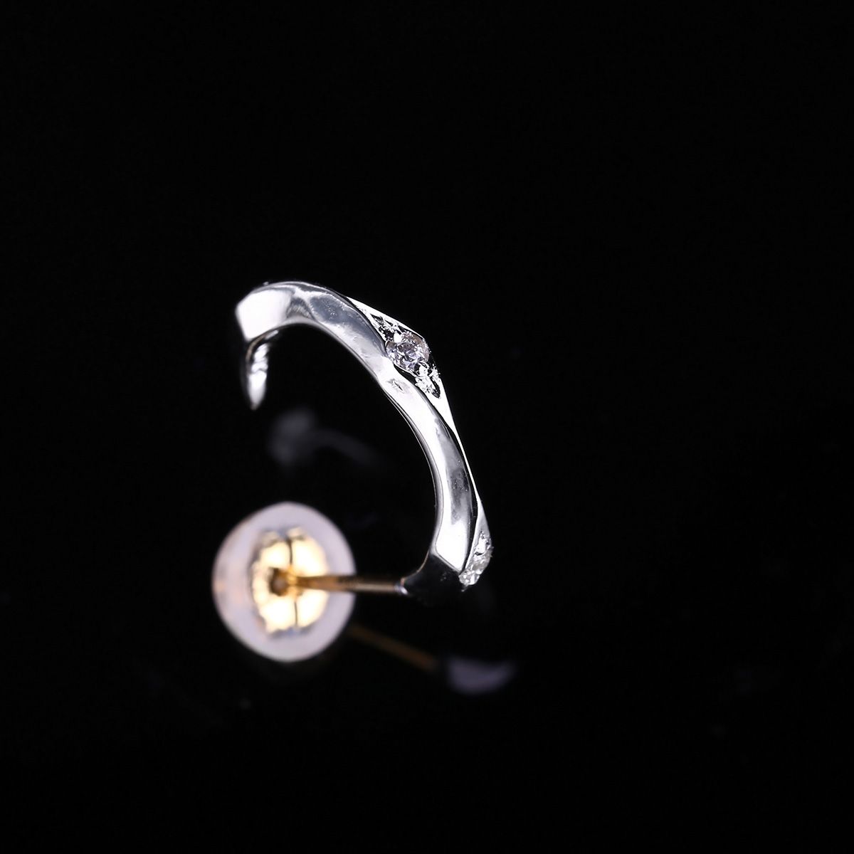 エッジングフープピアス / VLE040W-D / ダイヤモンド