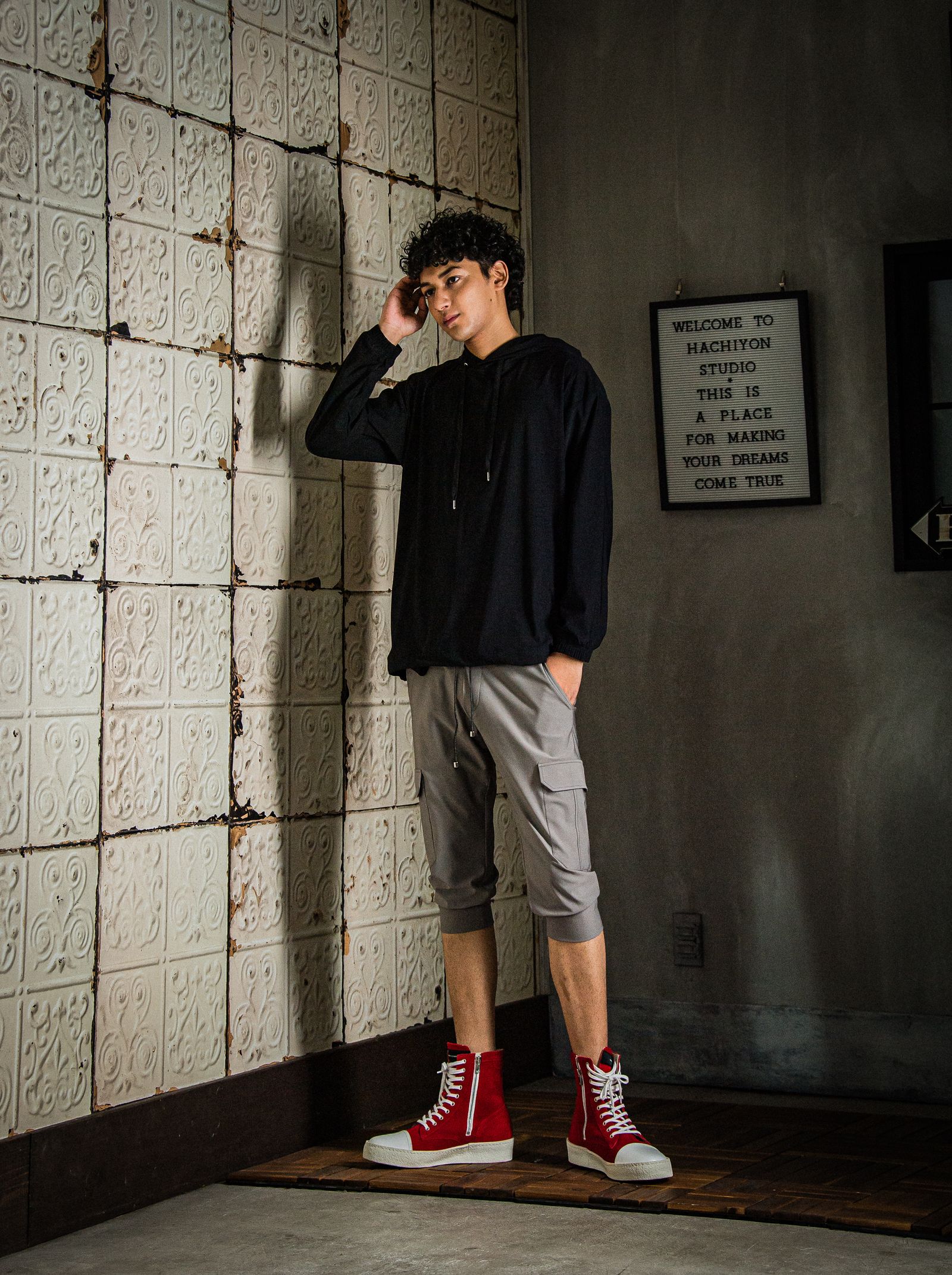 NYLON TECH HOODIE / RC31-C-003 / ナイロンプルオーバーパーカー / ブラック