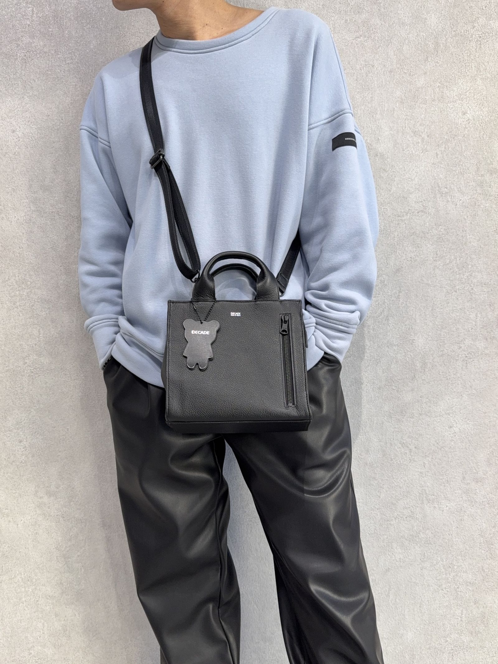 ウォータープルーフレザー ミニショルダートートバッグ / DCD-01540B / ブラック×ブラック