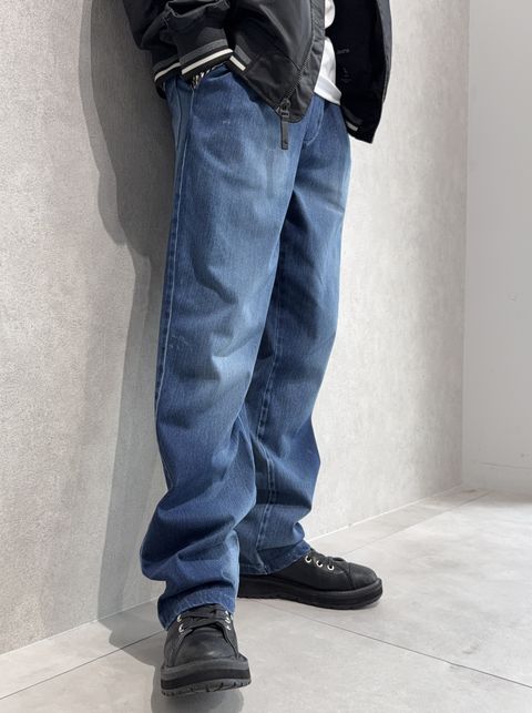 Calvin Kleinナイロンジャケット×RESOUNDワイドデニムコーデ