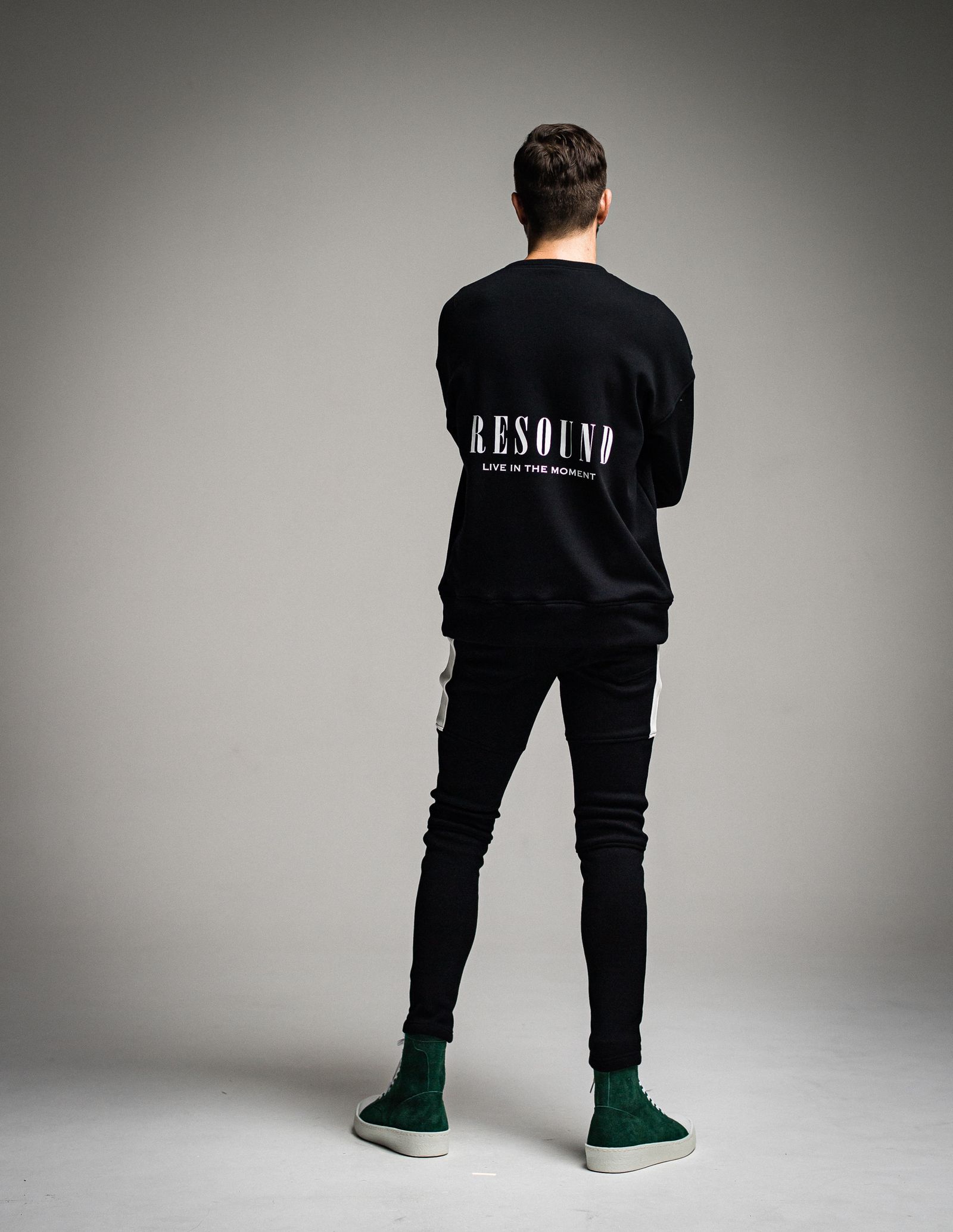 ID BACKROGO VELOURS FLEECE DROP TRAINER / RC26-C-002 / 裏起毛バックロゴトレーナー / ブラック