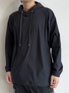 NYLON TECH HOODIE / RC31-C-003 / ナイロンプルオーバーパーカー / ブラック