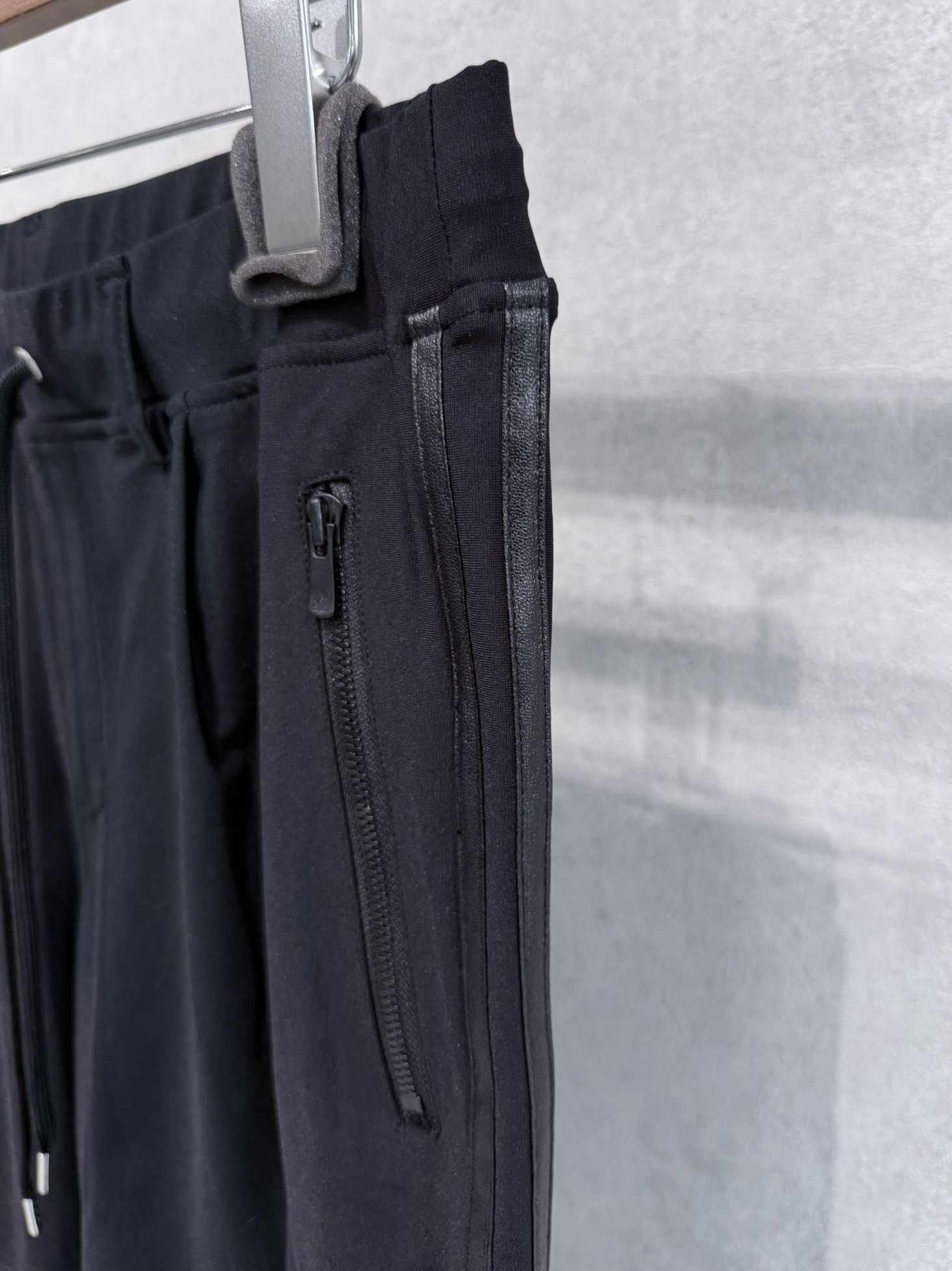 JOHNSON LINE WIDE PANTS / RC39-ST-009WT / ジョンソンラインワイドタックパンツ / ブラック×ブラック