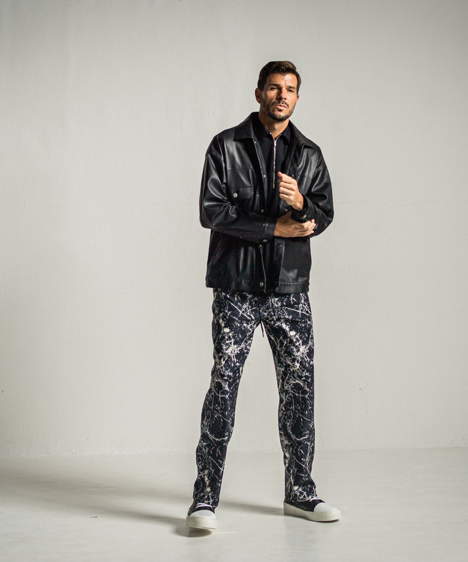 WIDE TUCK PANTS / RC34-ST-016WT / ペイント柄ワイドタックパンツ / ブラック