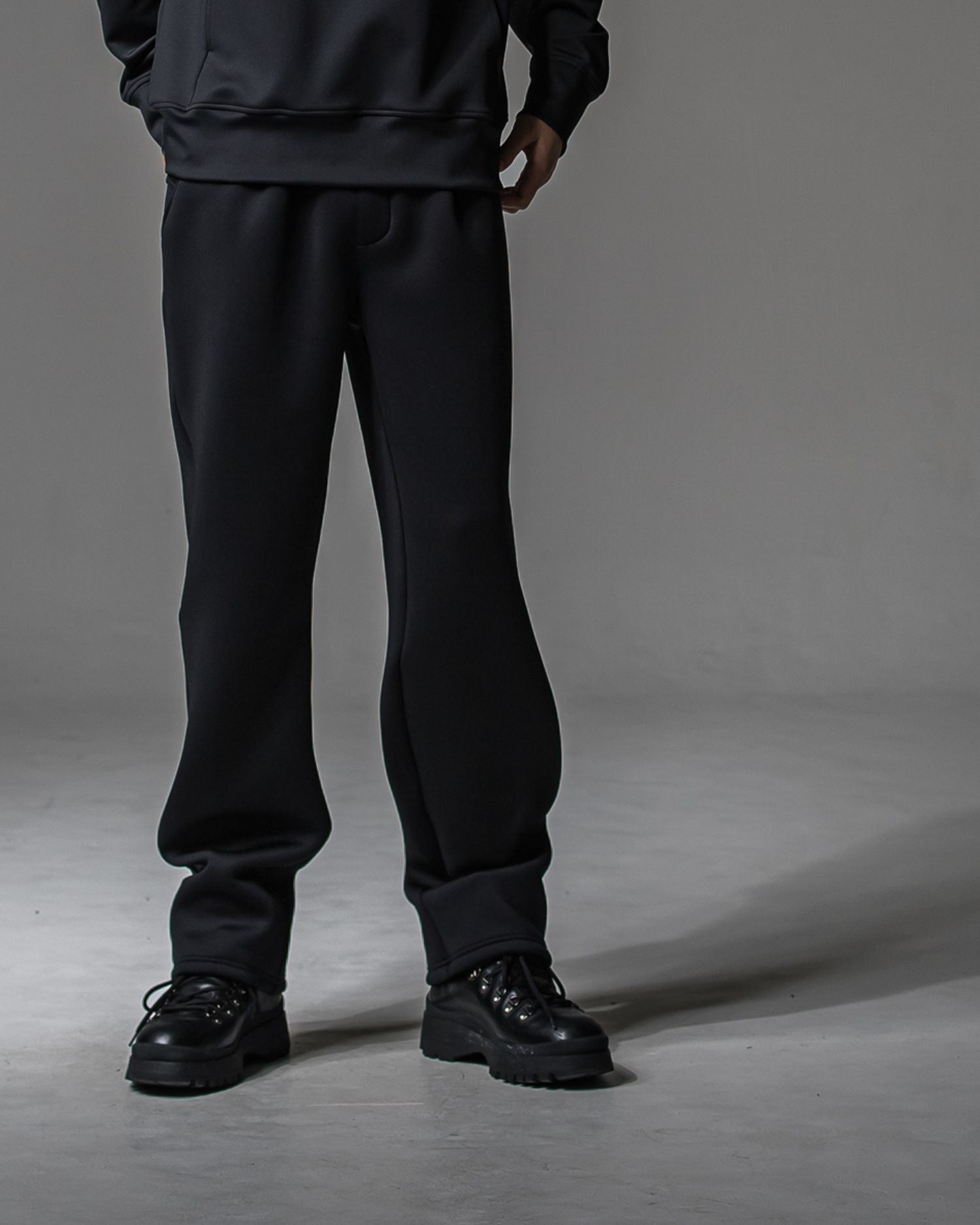 CHRIS EASY WIDE TUCK PANTS / RC37-ST-016WT / ワイドタックパンツ / ブラック