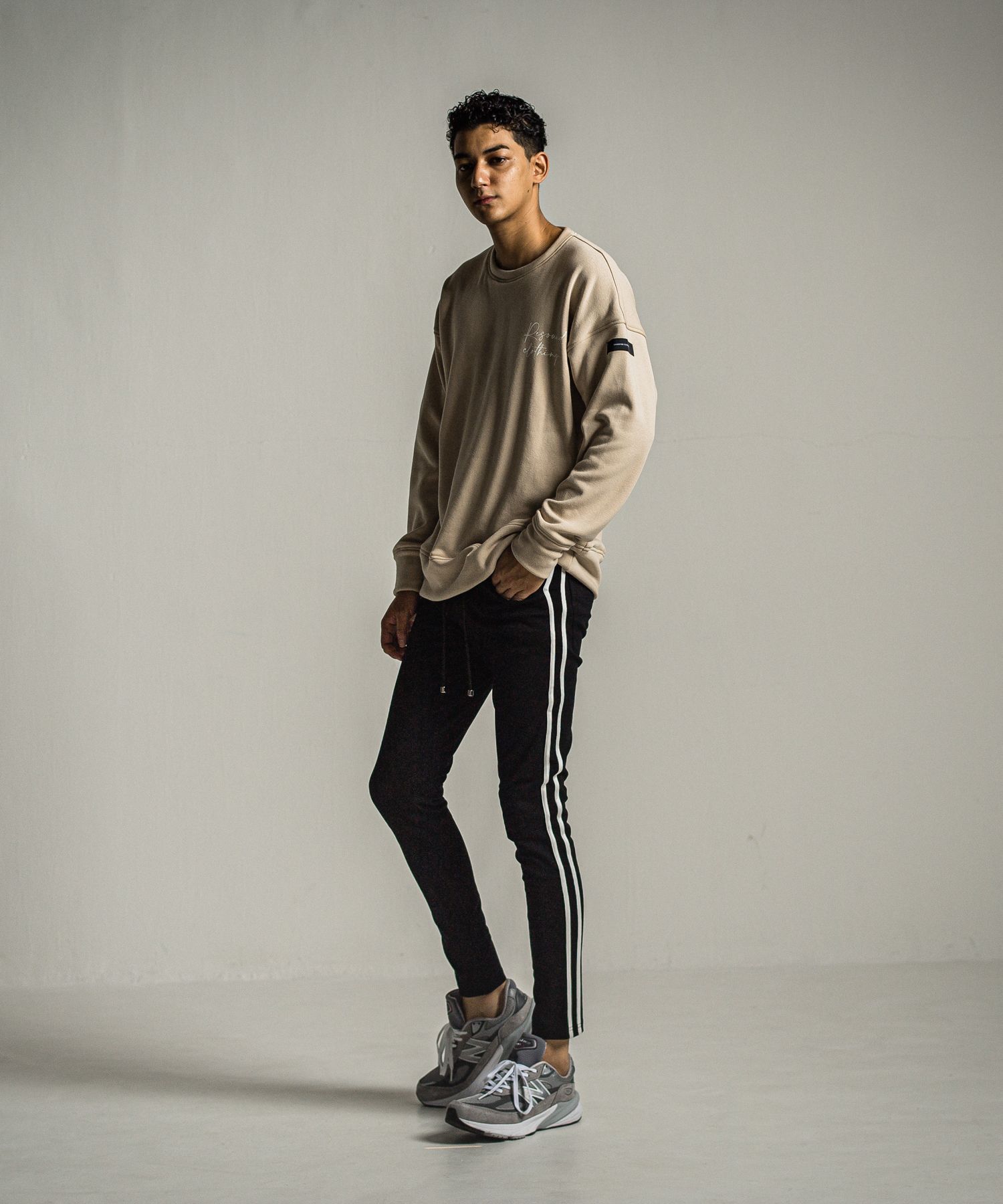 ID VELOURS FLEECE DROP TRAINER / RC34-C-004 / 裏起毛バックロゴトレーナー / ベージュ