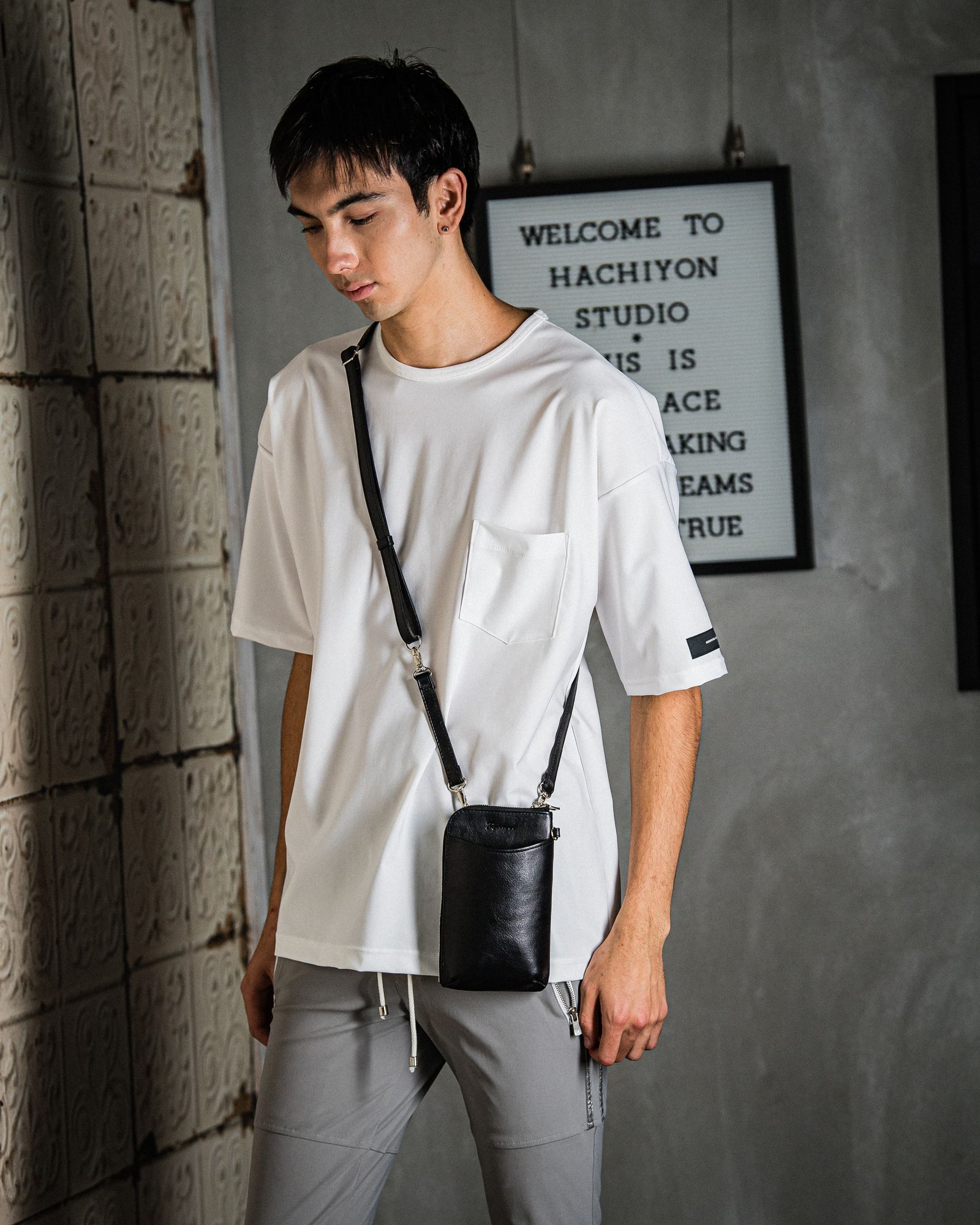 vermilion×RESOUND MOBILE POUCH / RC31-BAG-001RV / ウォレットショルダーバッグ / ブラック