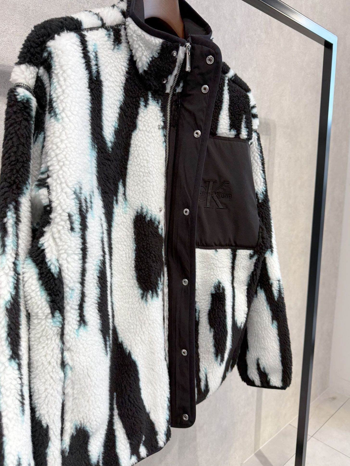 ジャカードシェルパジャケット / ボアジャケット / 4RD219G / UB1(ブラック×ホワイト×サックスブルー)