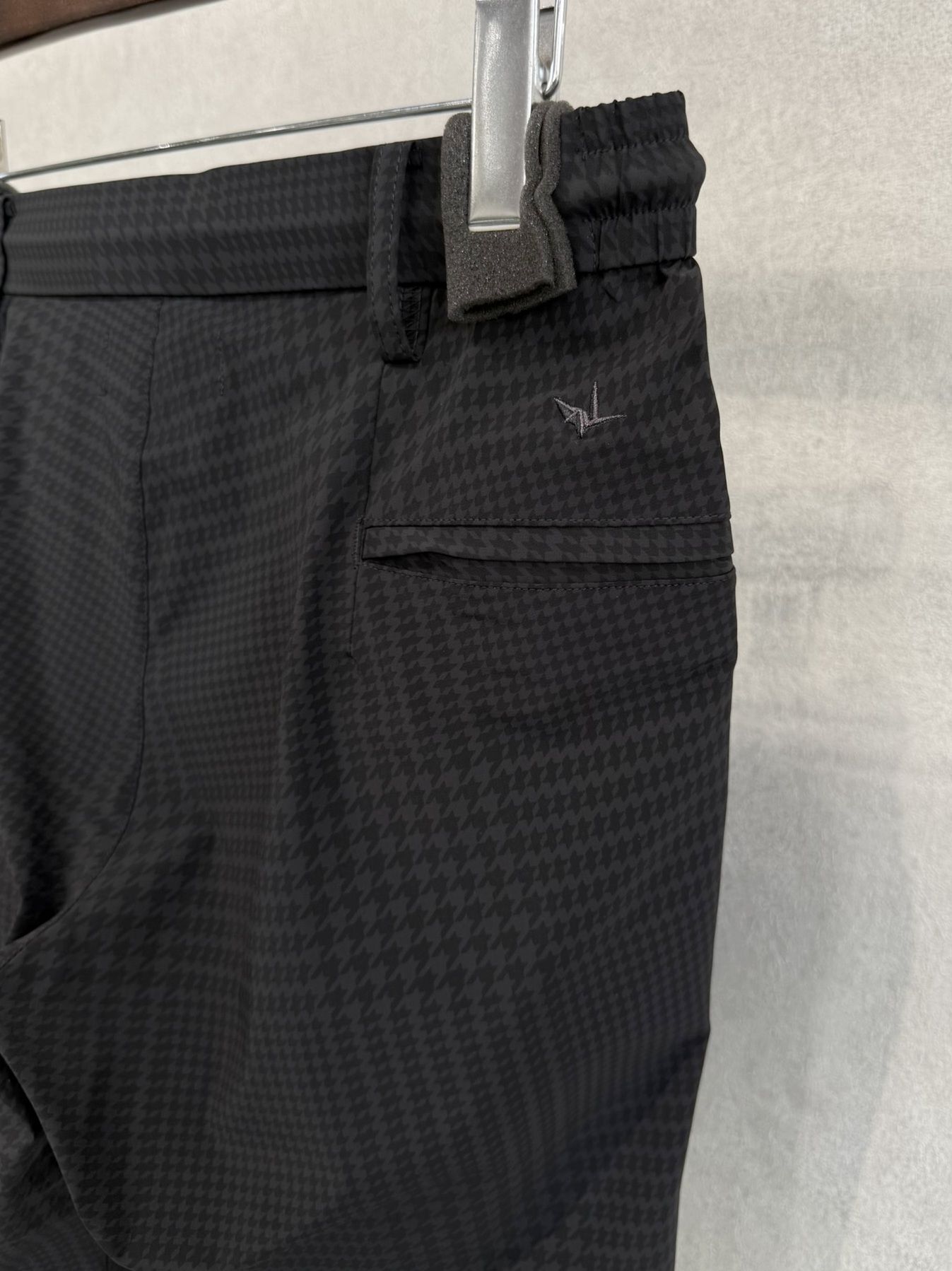 ストレッチナイロンセットアップ / uso-26062,usb-26062 / チャコール×ブラック(グレンチェック)