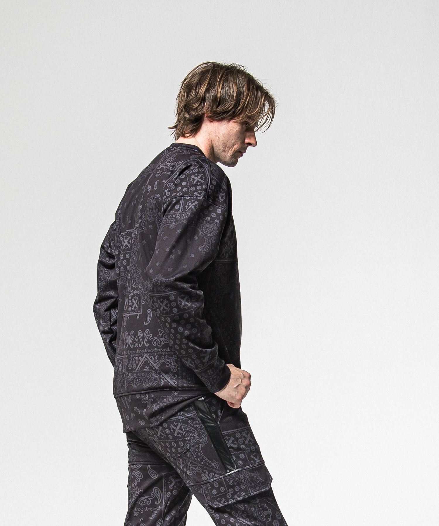 PAISLEY BACK FLEECE DROP TRAINER / RC38-C-008 / 裏起毛ペイズリートレーナー / ブラック (10月中旬入荷予定)