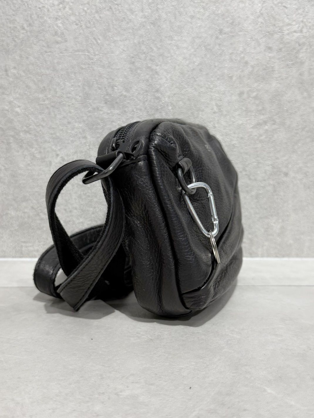 オイルドレザー ミニショルダーバッグ / DCD-01438B / ブラック×ブラック