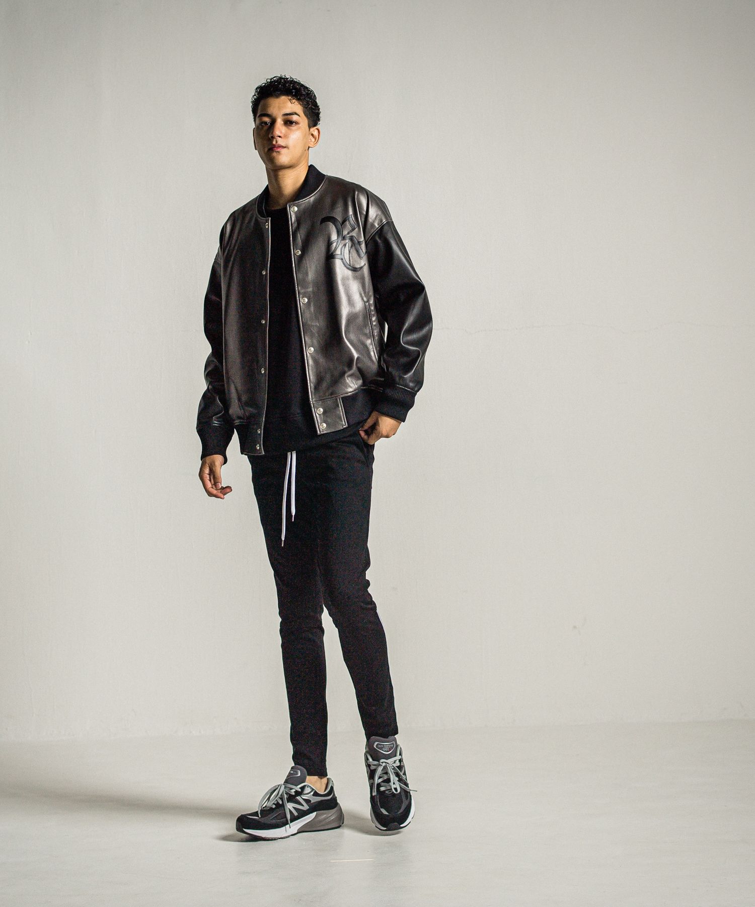 ID VELOURS FLEECE DROP TRAINER / RC34-C-004 / 裏起毛バックロゴトレーナー / ブラック