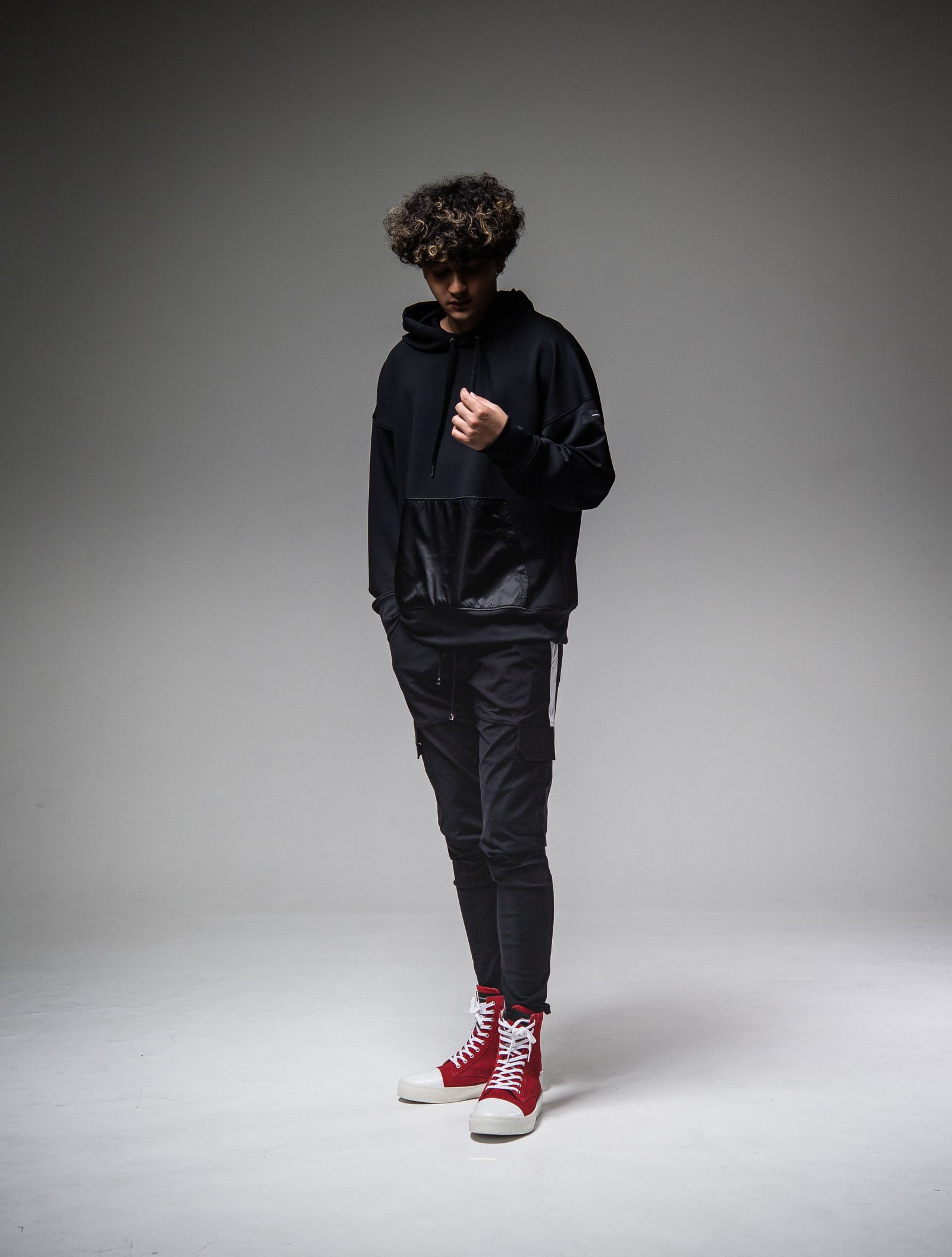 ANTIBACTERIAL NYLON LOOSE HOODIE / RC25-C-006 / ナイロンポケットパーカー / ブラック