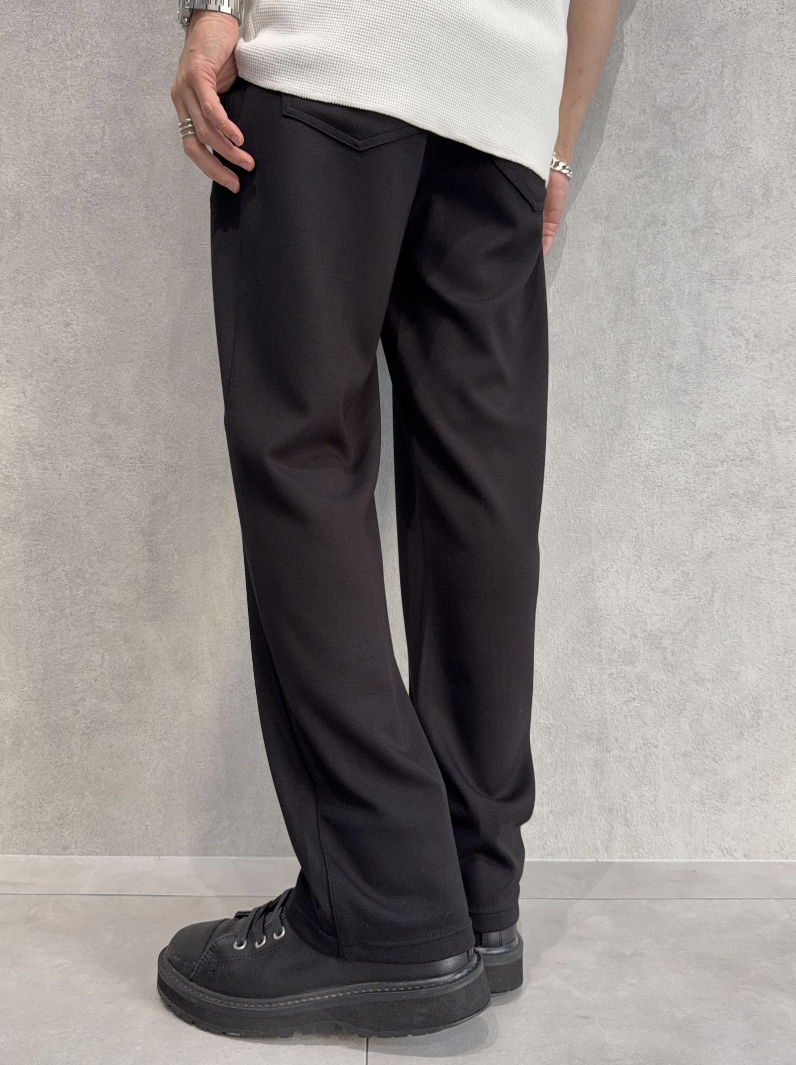 SEMI WIDE TUCK PANTS / RC40-ST-016WT / セミワイドタックパンツ / ダンボールブラック