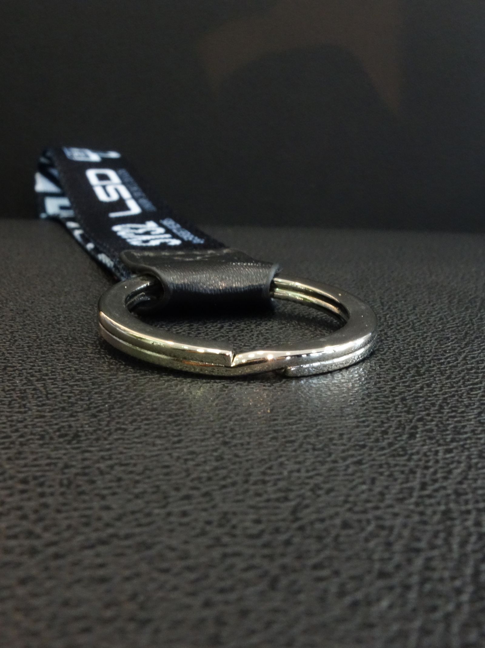GRAPHIC KEY STRAP / 11564G / キーホルダー