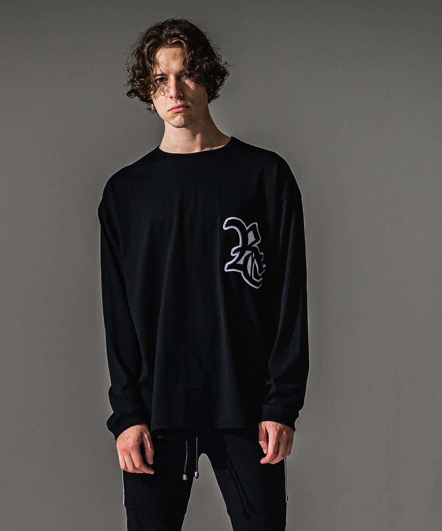 RC OVER LONGSLEEVE TEE / RC41-T-001 / オーバーサイズ長袖RCロゴワッペンTシャツ / ブラック×ホワイト (7月中旬入荷予定)