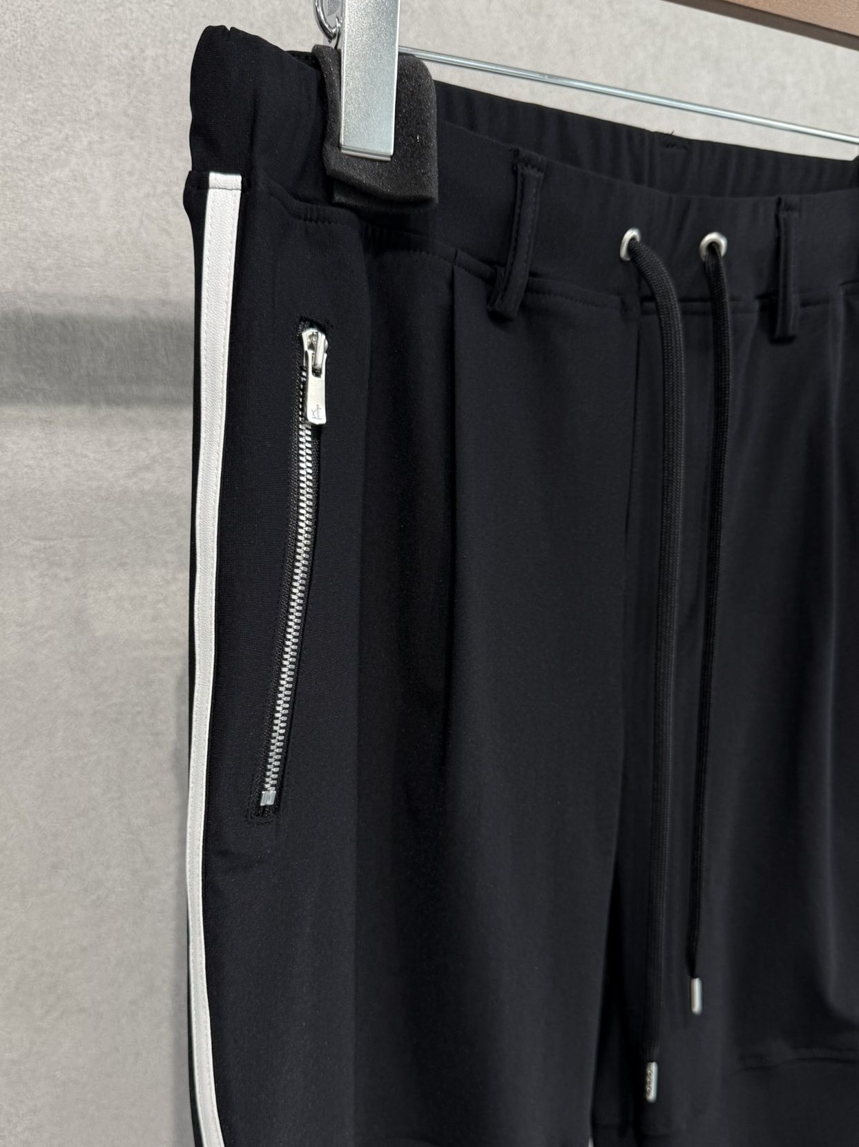 JOHNSON LINE WIDE PANTS / RC39-ST-009WT / ジョンソンラインワイドタックパンツ / ブラック×ホワイト