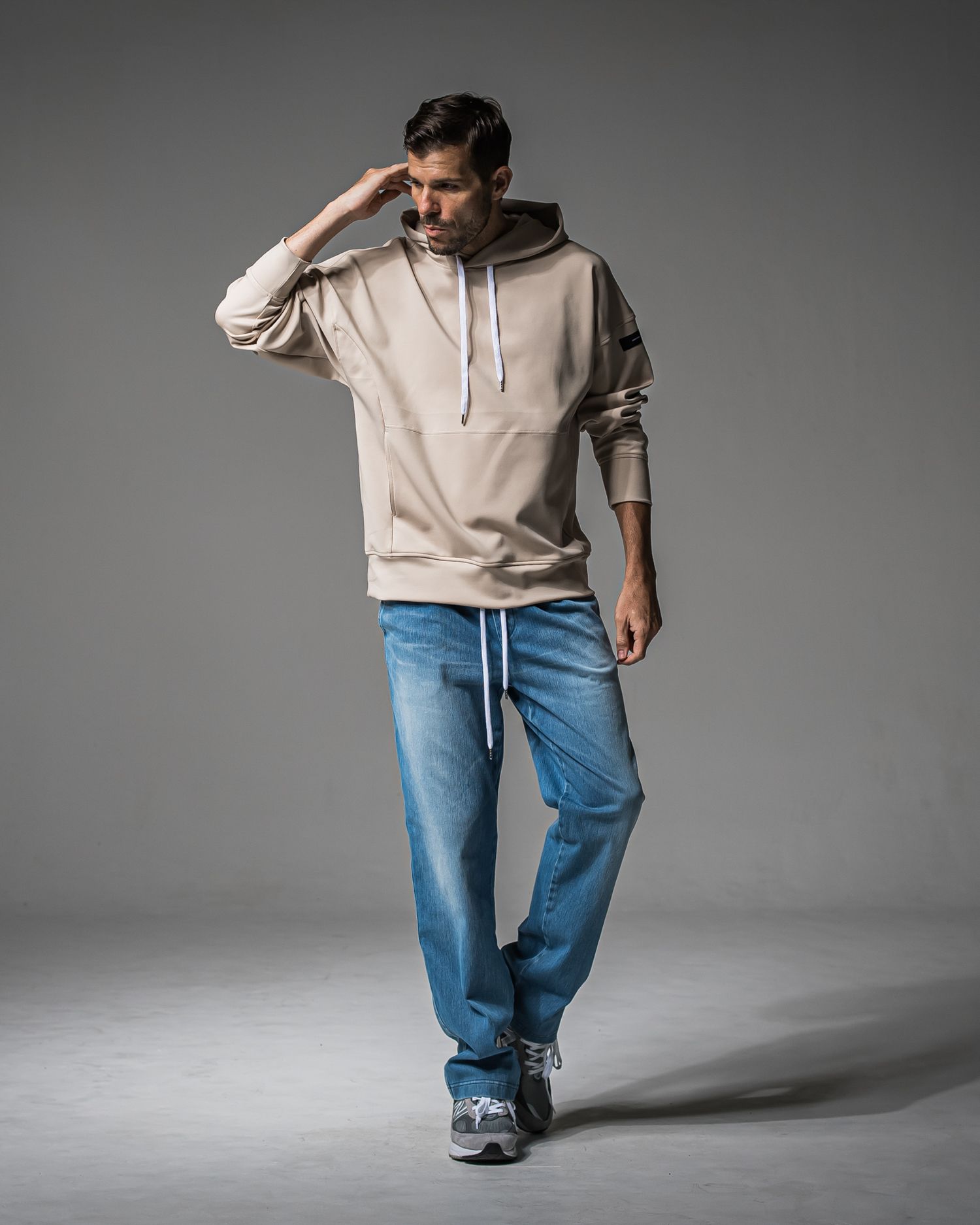 BACK ID LOOSE HOODIE / RC37-C-006 / バックロゴパーカー / ベージュ (9月中旬入荷予定)