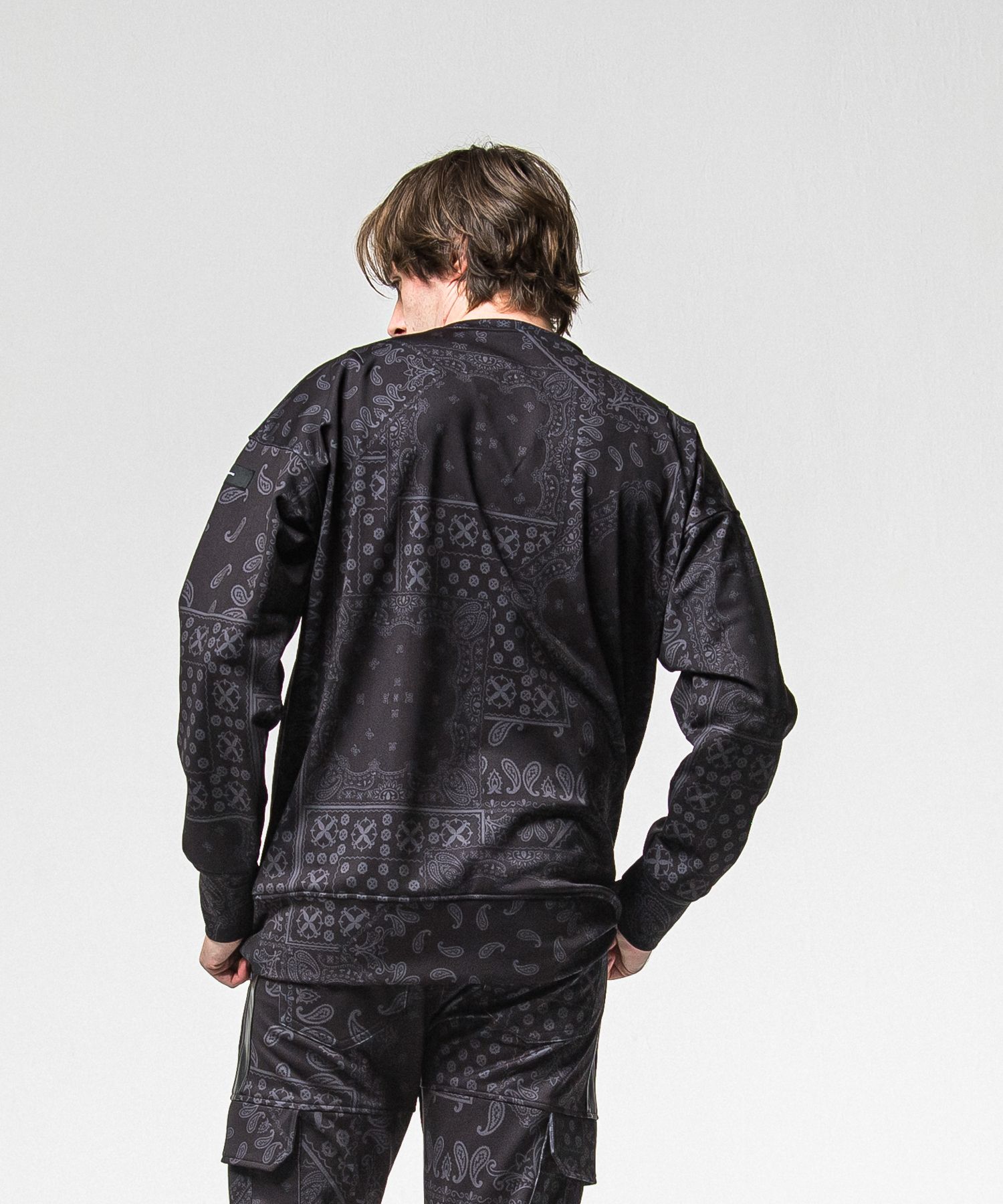 PAISLEY BACK FLEECE DROP TRAINER / RC38-C-008 / 裏起毛ペイズリートレーナー / ブラック (10月中旬入荷予定)