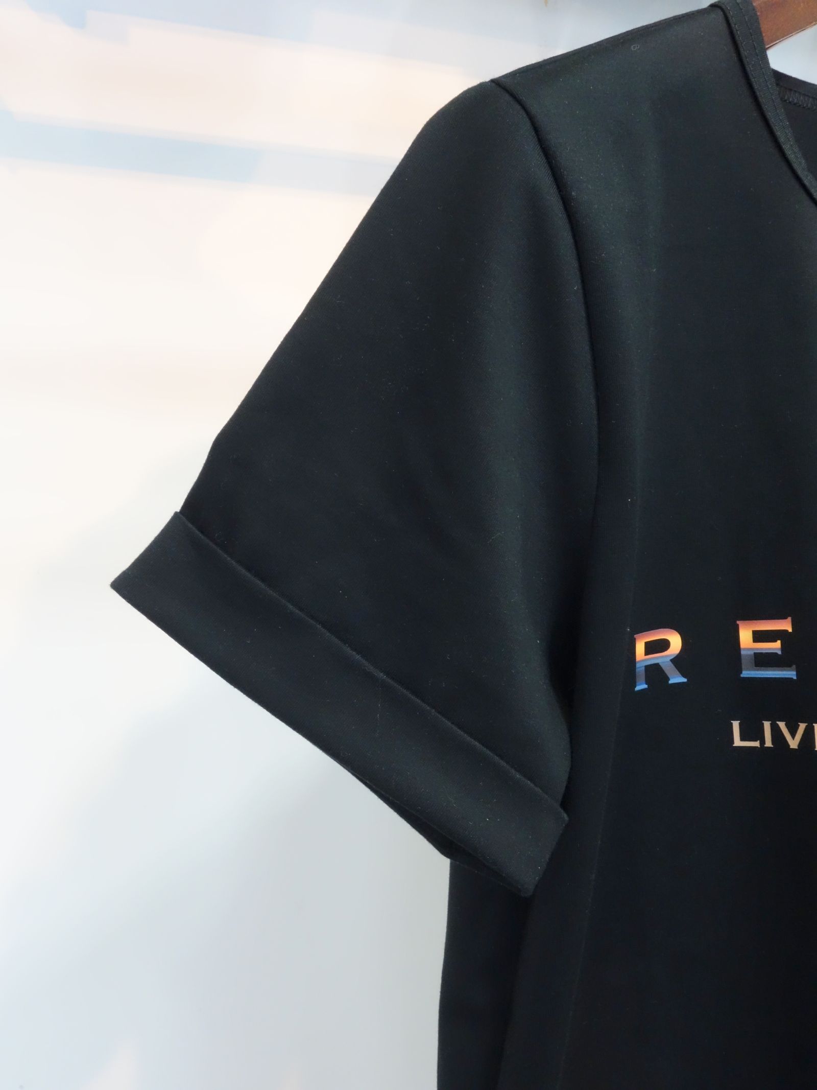BEACH ROGO ROLL UP JERSEY TEE / RC23-T-004 / ロゴプリントTシャツ