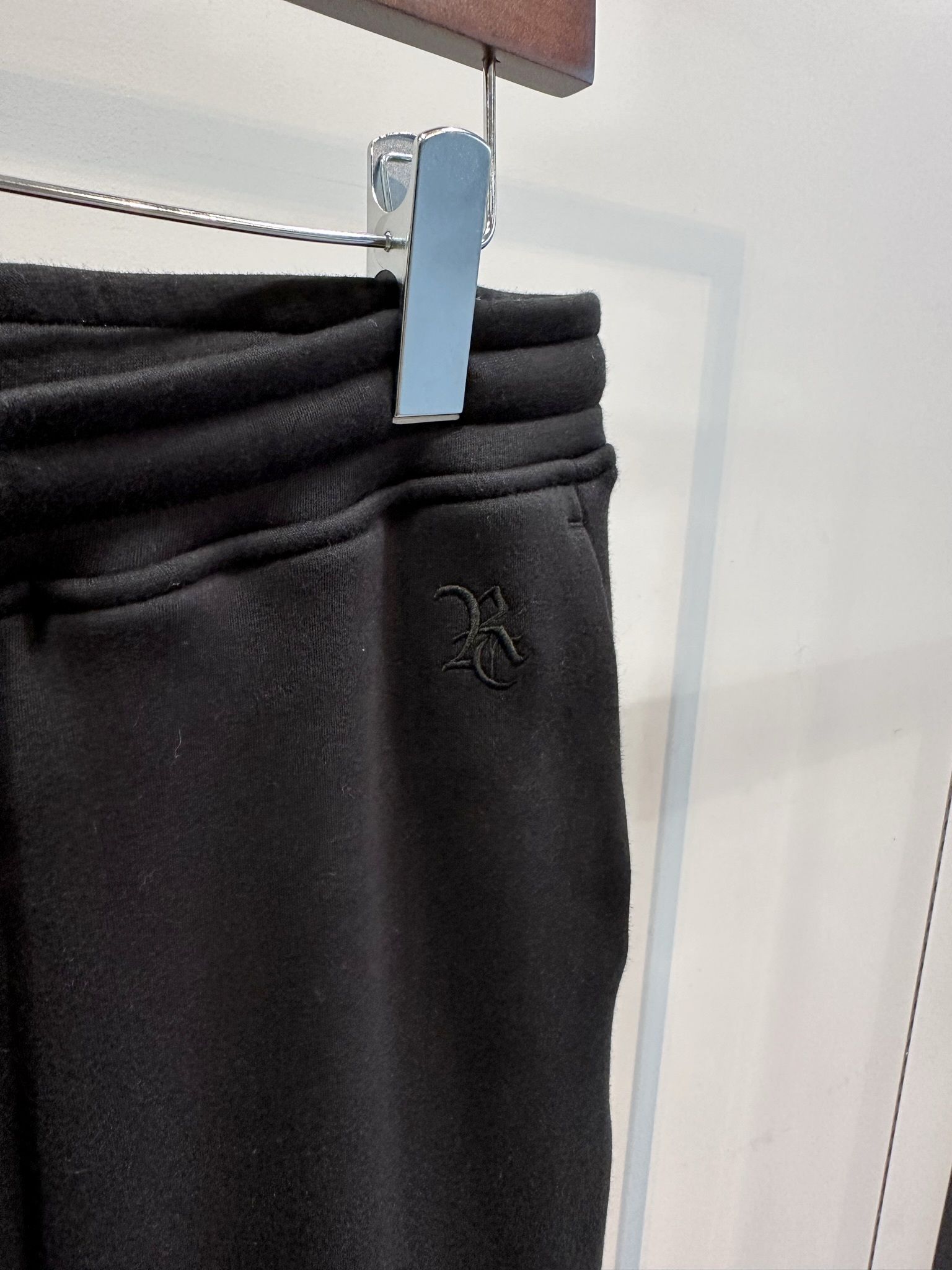 MIKE HEAT PANTS / RC30-ST-028H / 裏起毛ルーズ裾ゴムパンツ / ブラック