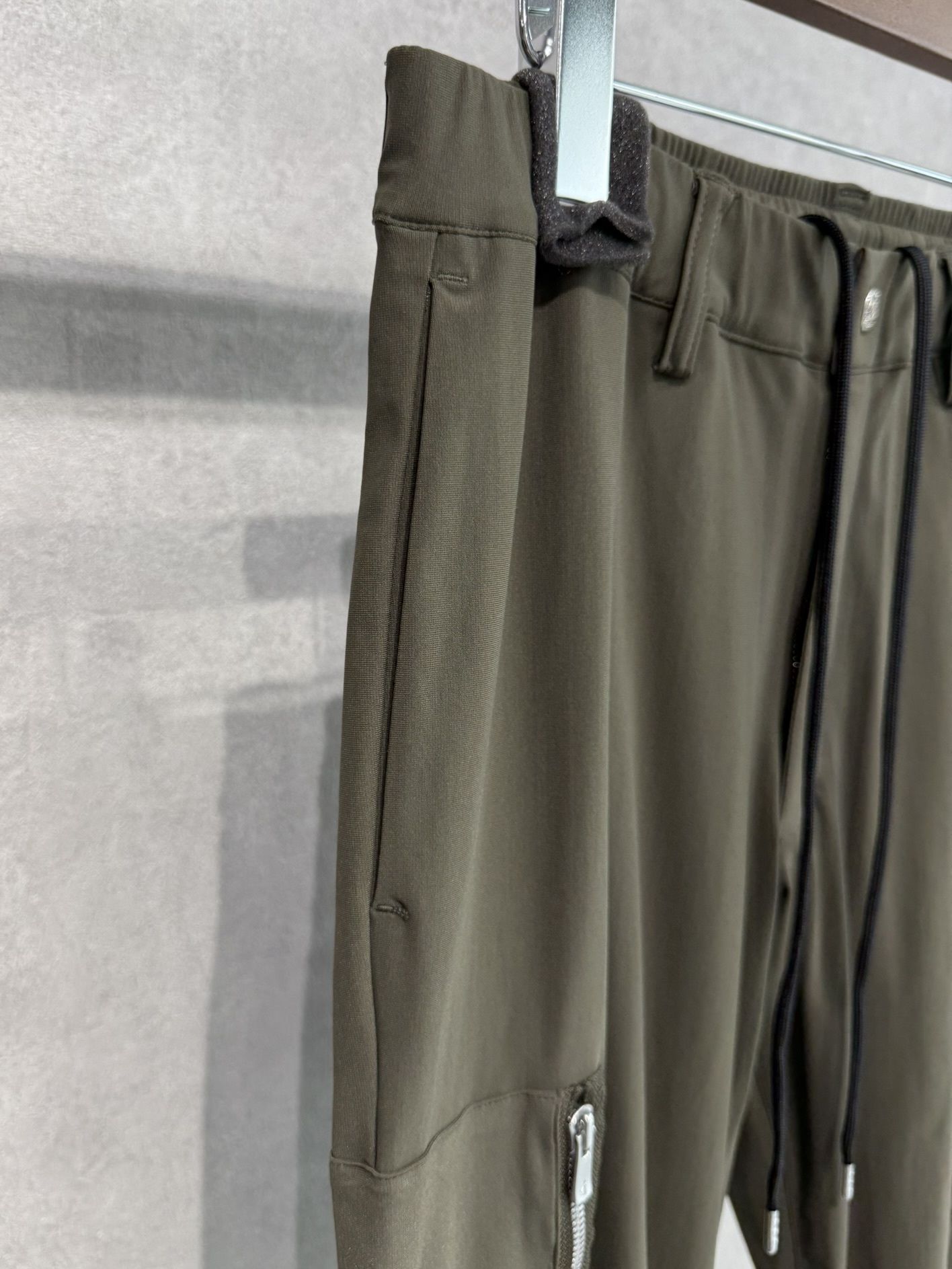 DAVID NYLON CARGO PANTS / RC40-ST-040 / ミリタリーナイロン裾ゴムカーゴパンツ / カーキ