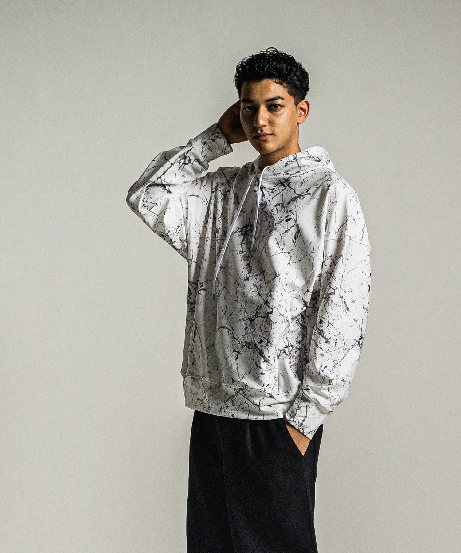 PAINT LOOSE HOODIE / RC34-C-008 / ペイント柄ルーズパーカー / グレー