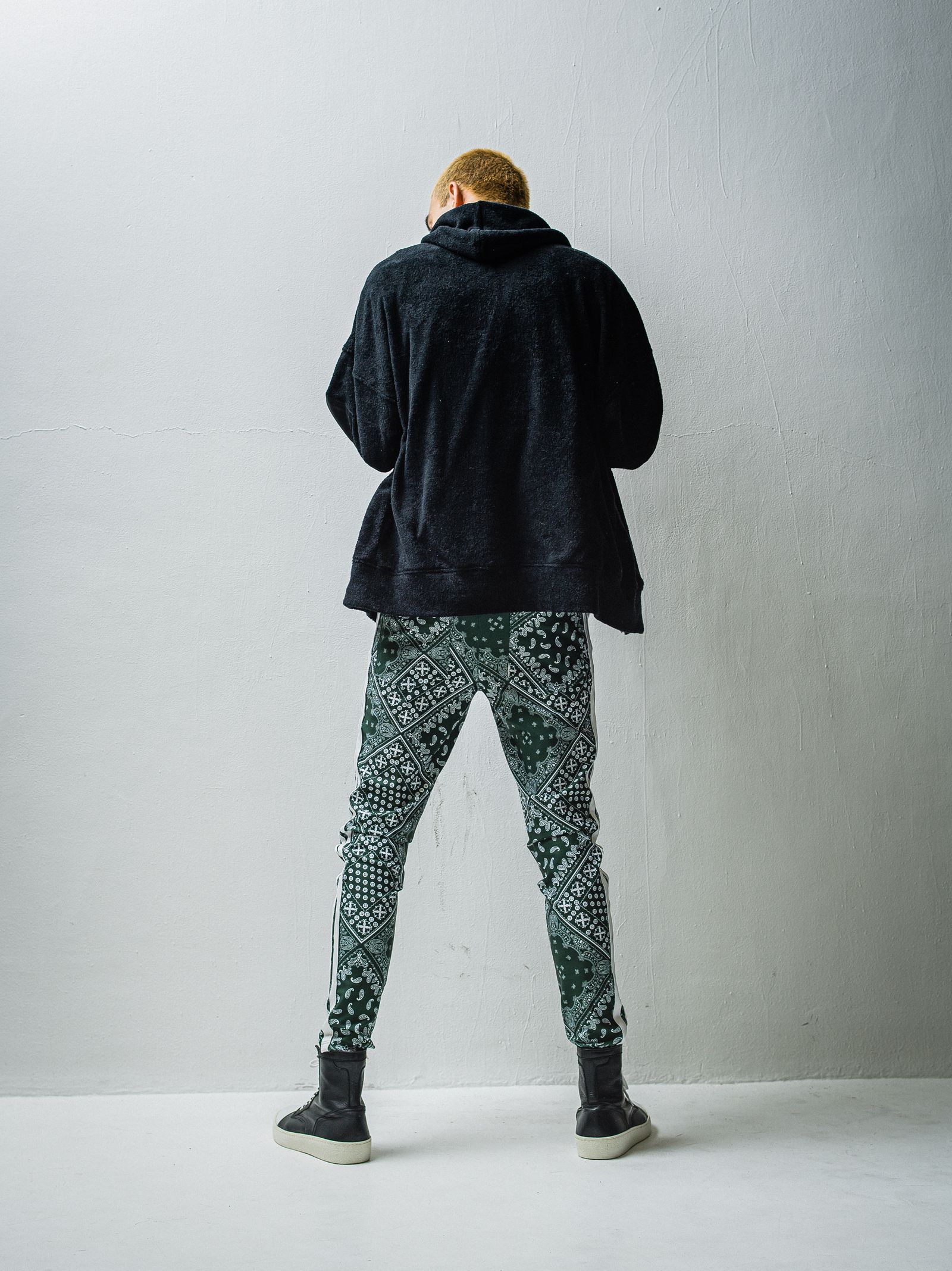 WEST PILE ZIP LOOSE HOODIE / RC27-C-008 / パイルジップパーカー / ブラック