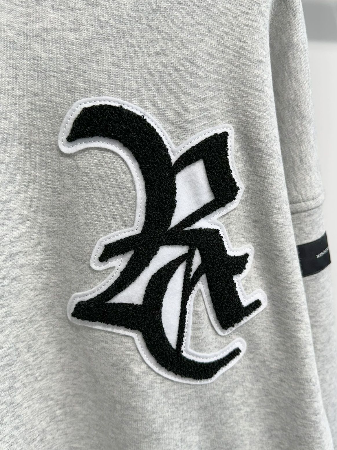 RC CHENILLE VELOURS FLEECE DROP TRAINER / RC34-C-007 / 裏起毛刺繍ワッペントレーナー / グレー