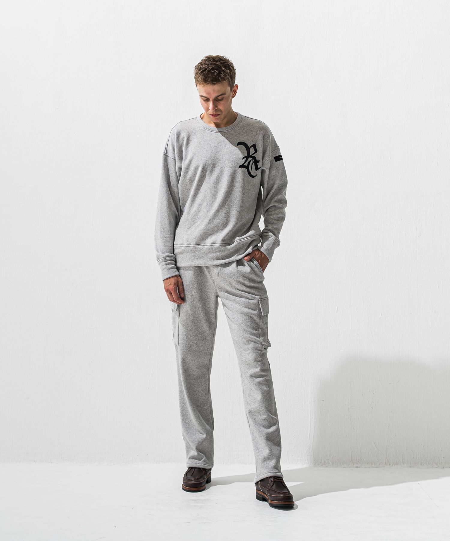 RC VELOURS FLEECE DROP TRAINER / RC42-C-005 / 裏起毛RCロゴトレーナー / グレー (11月上旬入荷予定)