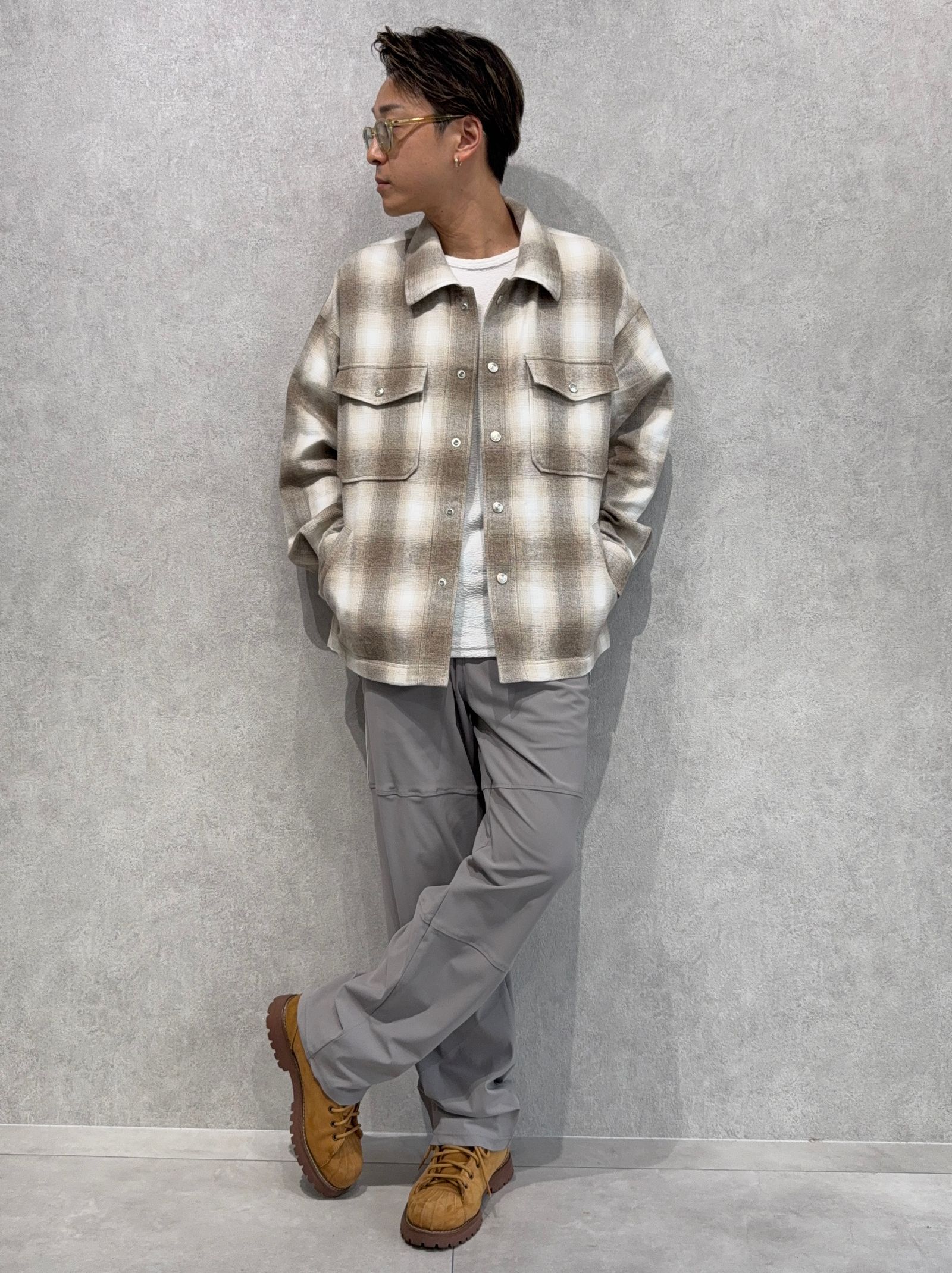 RESOUND新作チェックシャツ×ワイドラインパンツコーデ
