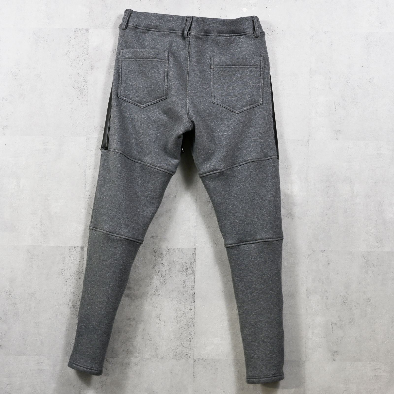 VELOURS FLEECE JT PT / RC42-ST-045 / 裏起毛切り替えラインタックパンツ / チャコール (11月中旬入荷予定)