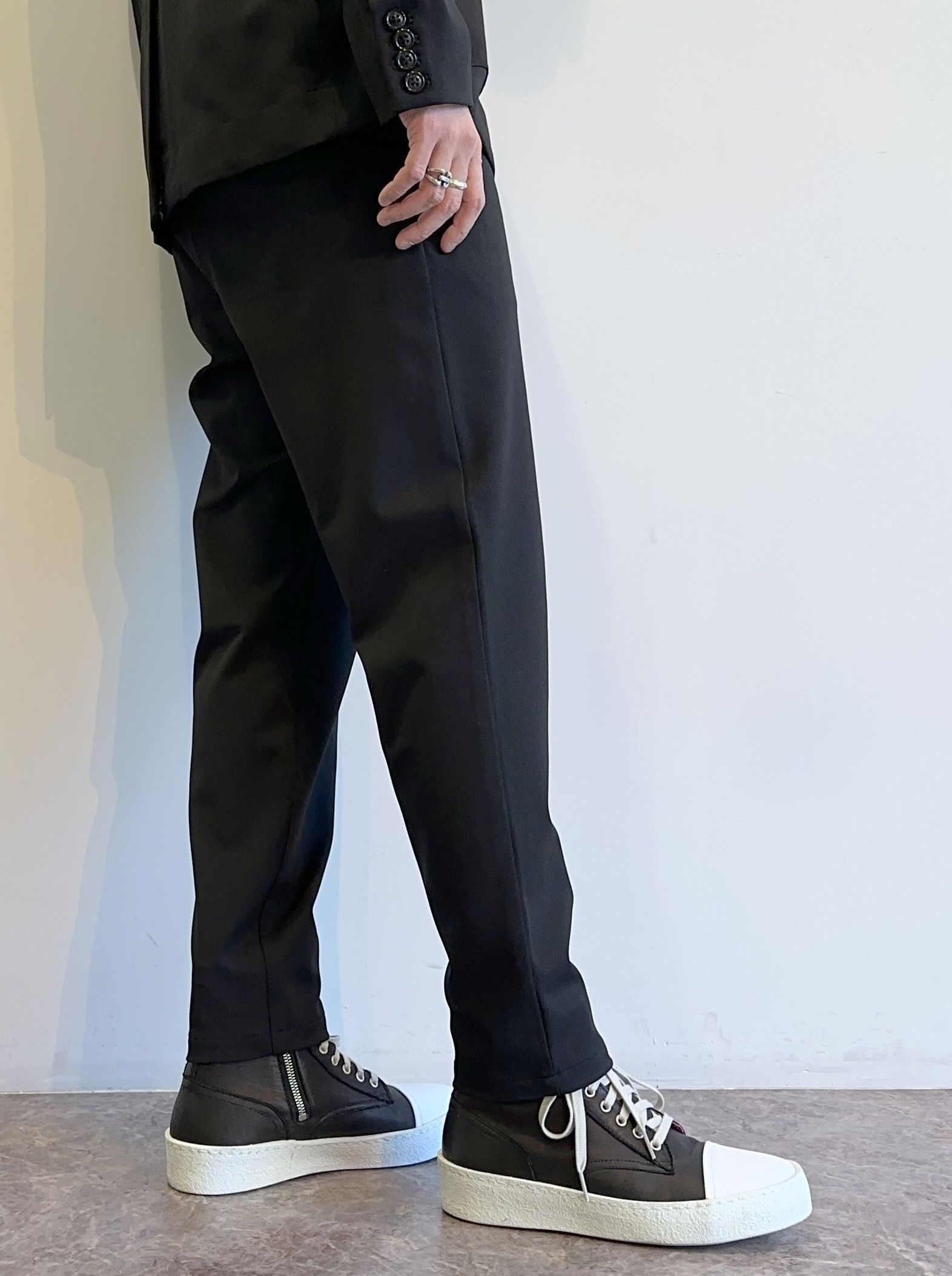PAT WIDE EASY PANTS / RC31-ST-036 / ベルト付きテーパードワイドパンツ / ブラック