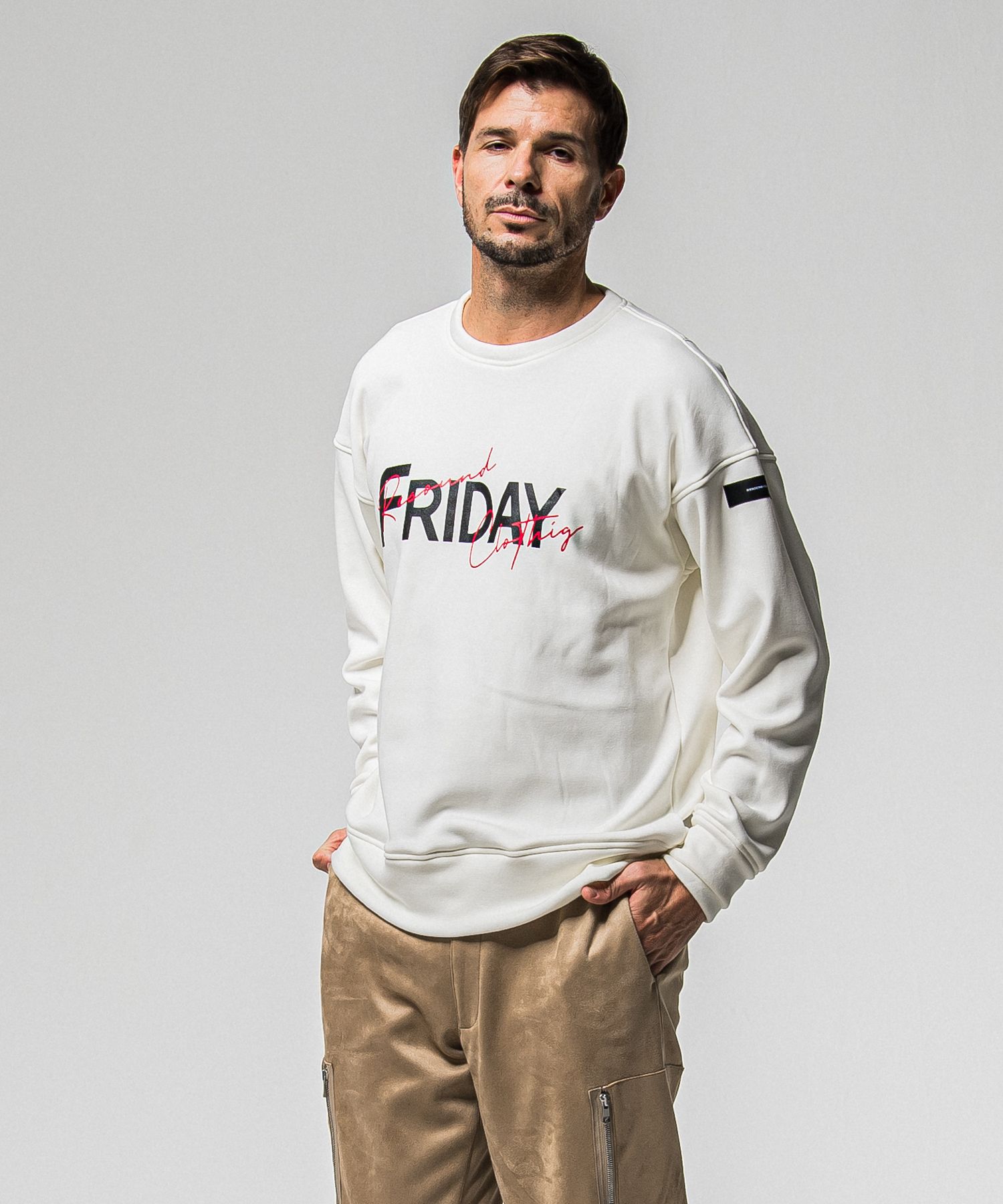 【FRIDAYコラボ】 FRIDAY OLD LOGO VELOURS FLEECE TRAINER / RCF1-C-003 / 裏起毛FRIDAYオールドロゴトレーナー / ホワイト (11月上旬入荷予定)