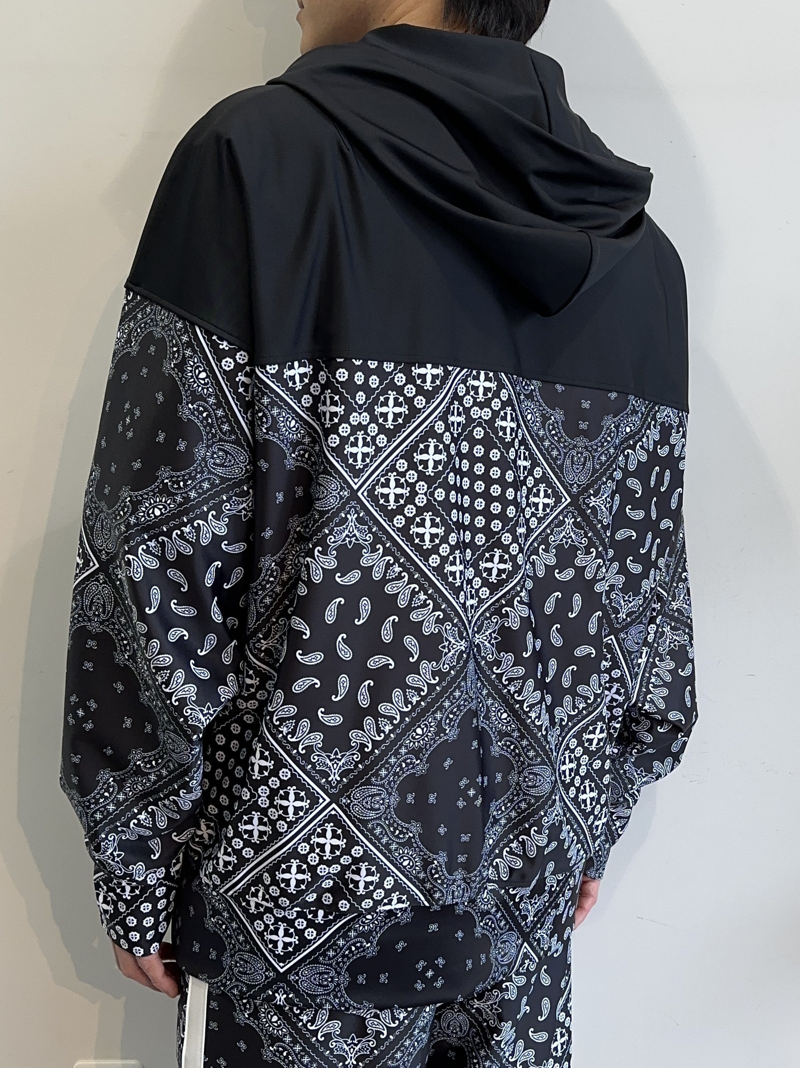 PAISELY RUSH OVER ZIPUP HOODIE / RC32-C-001 / ラッシュガードパーカー / バンダナブラック