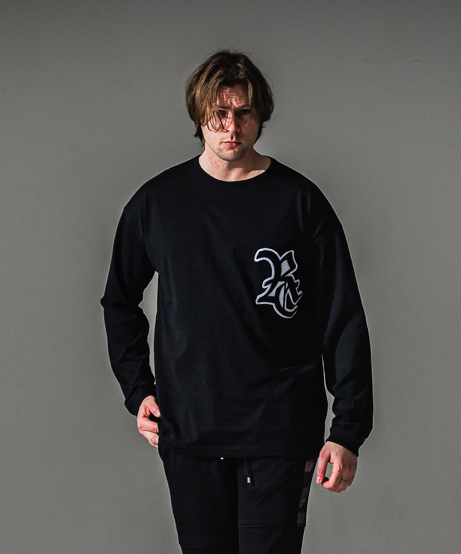 RC OVER LONGSLEEVE TEE / RC41-T-001 / オーバーサイズ長袖RCロゴワッペンTシャツ / ブラック×ホワイト (7月中旬入荷予定)