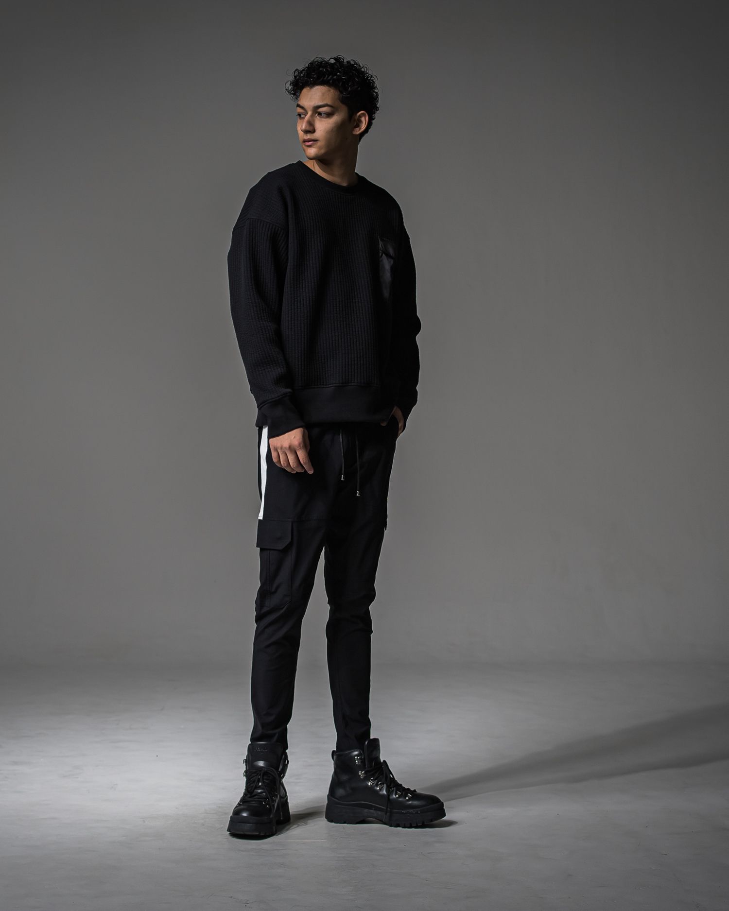 STRIPE QUILTING DROP TRAINER / RC37-C-003 / ストライプキルティングトレーナー / ブラック (9月下旬入荷予定)