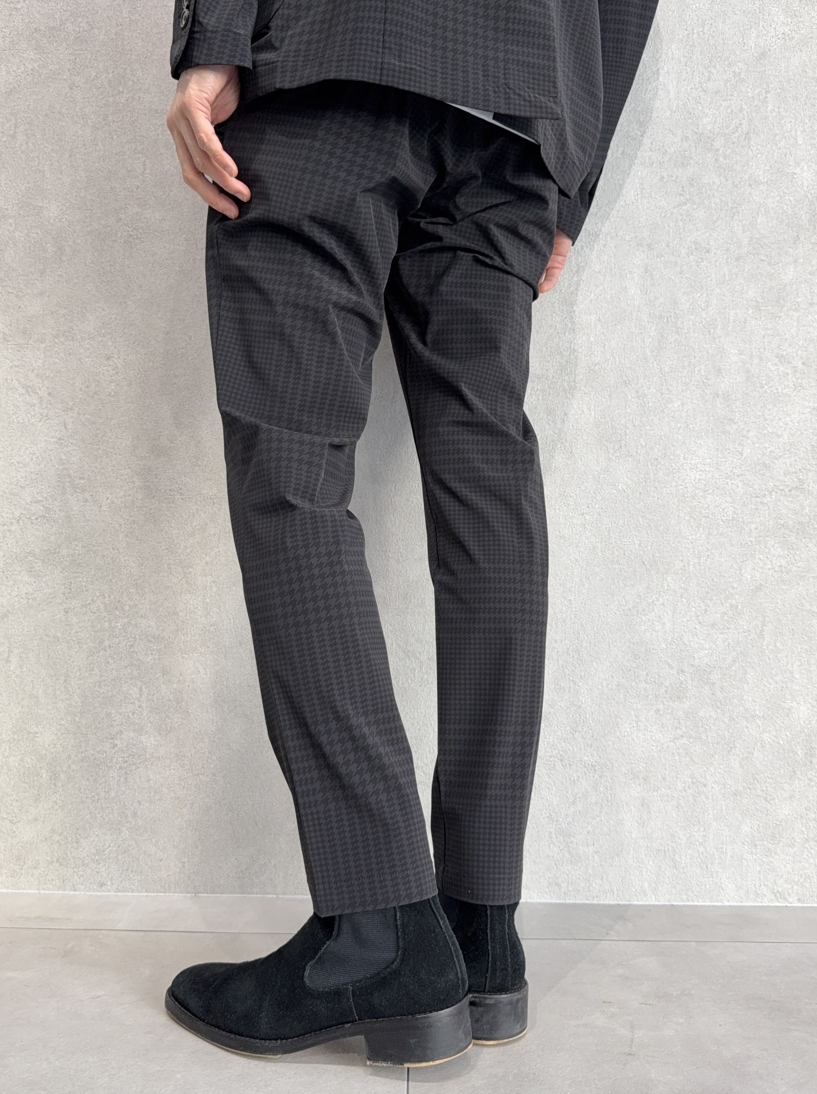 ストレッチナイロンセットアップ / uso-26062,usb-26062 / チャコール×ブラック(グレンチェック)