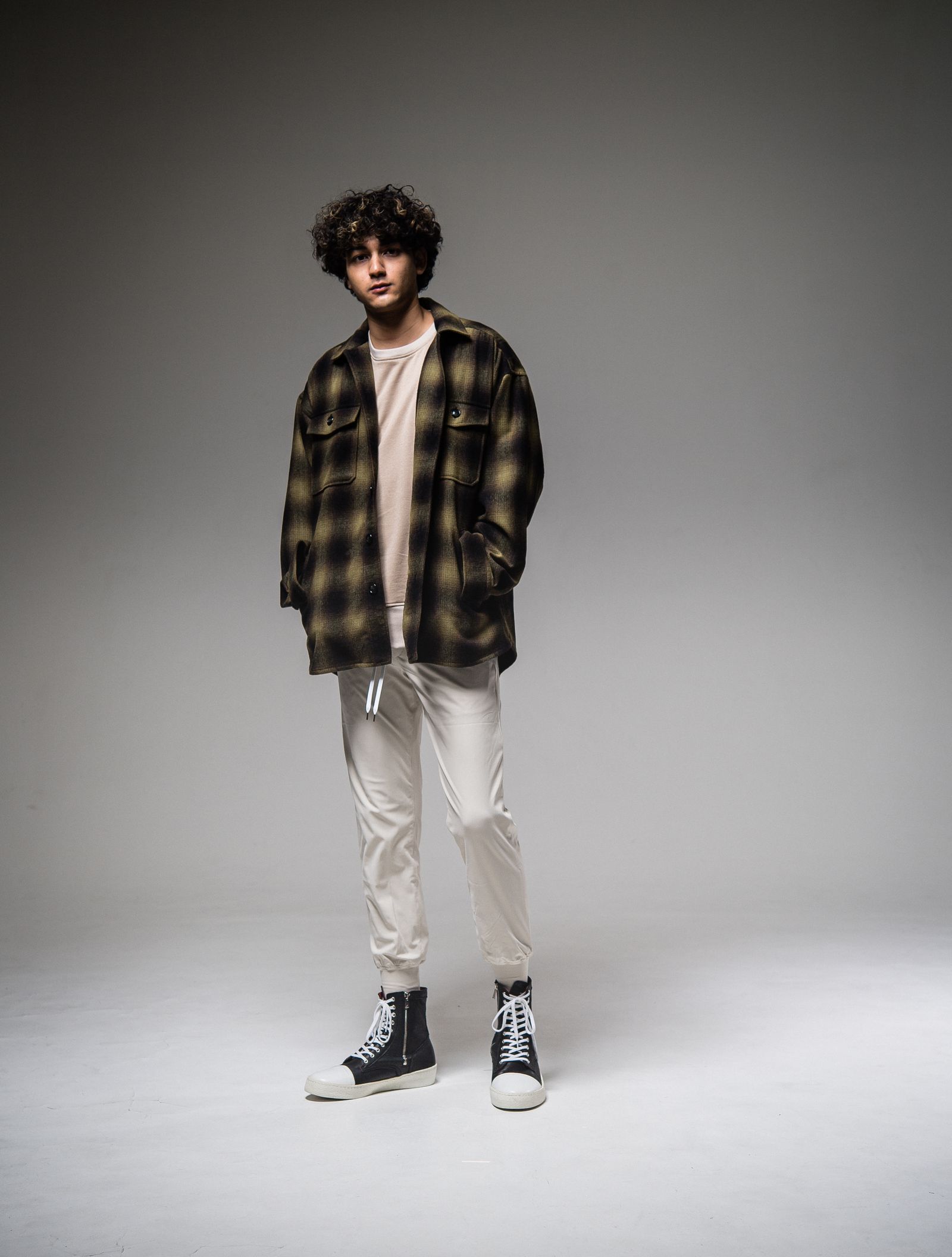 BILLIE NYLON PANTS / RC25-ST-028 / ナイロンリブパンツ / ベージュ
