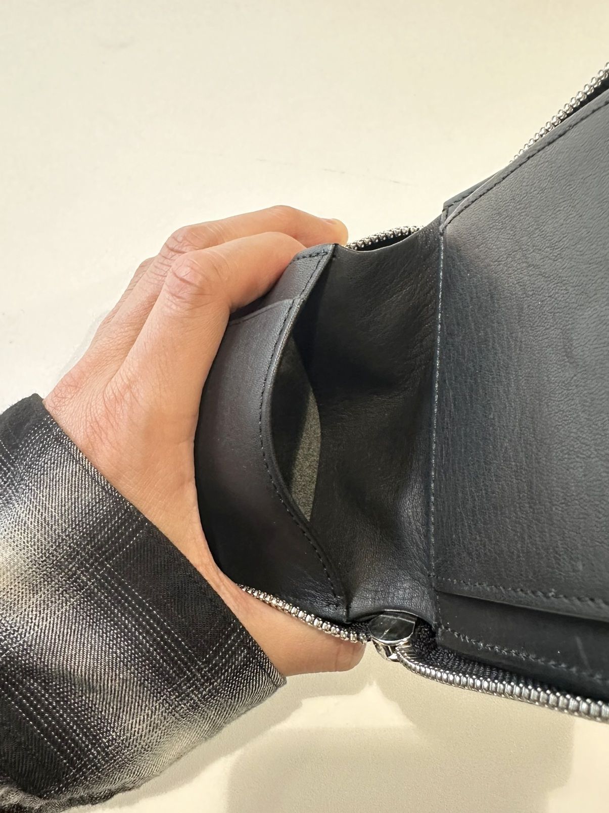 vermilion×RESOUND ROUND ZIP MINI WALLET / RCV-W-001 / 二つ折り財布 / ブラック