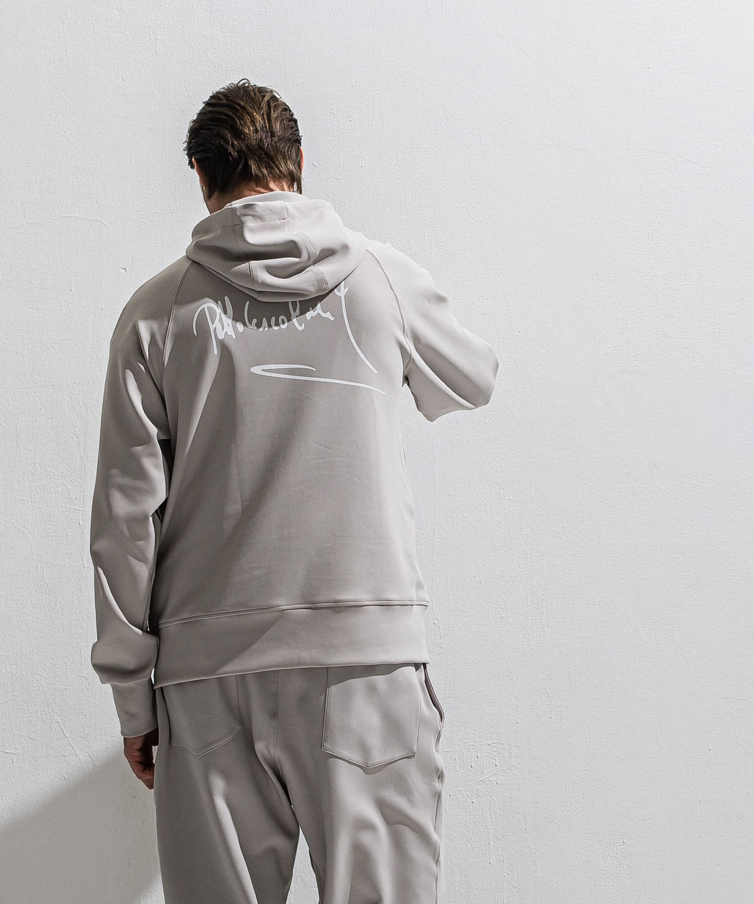 SIGN ZIP HOODIE / DP1-C-002 / サインプリントジップパーカー / グレージュ (2月上旬入荷予定)