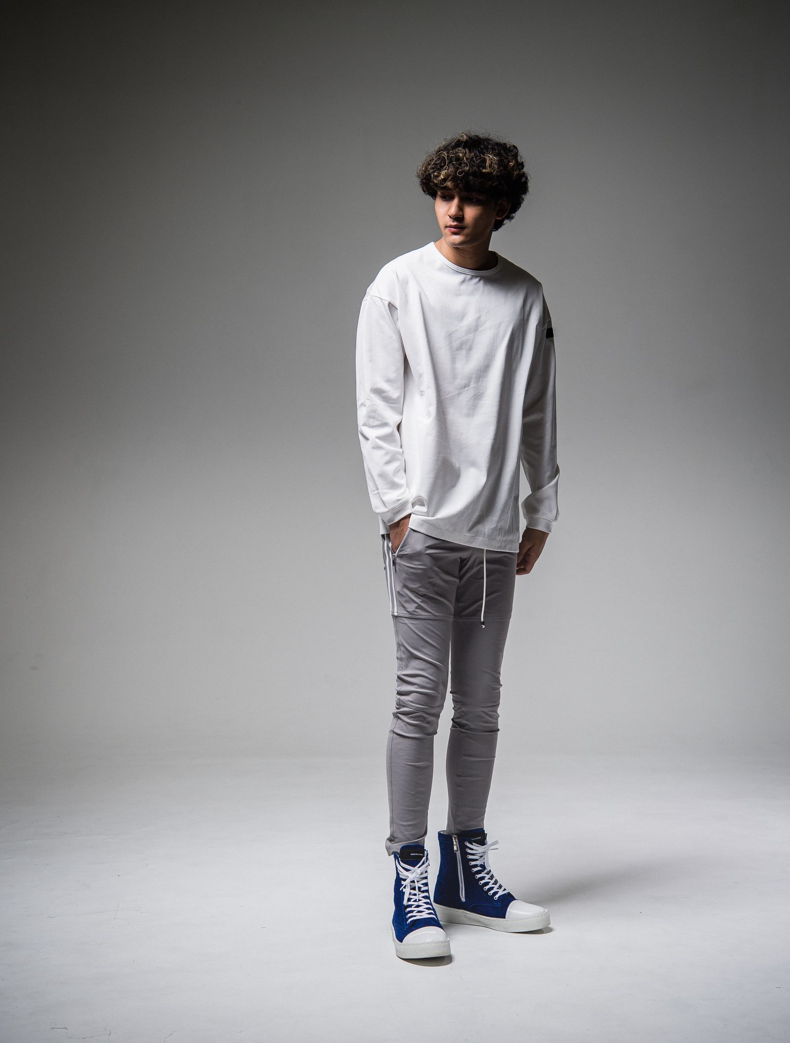 BACK ID ROGO LONG SLEEVE / RC25-T-001 / バックロゴビッグロングTシャツ / ホワイト