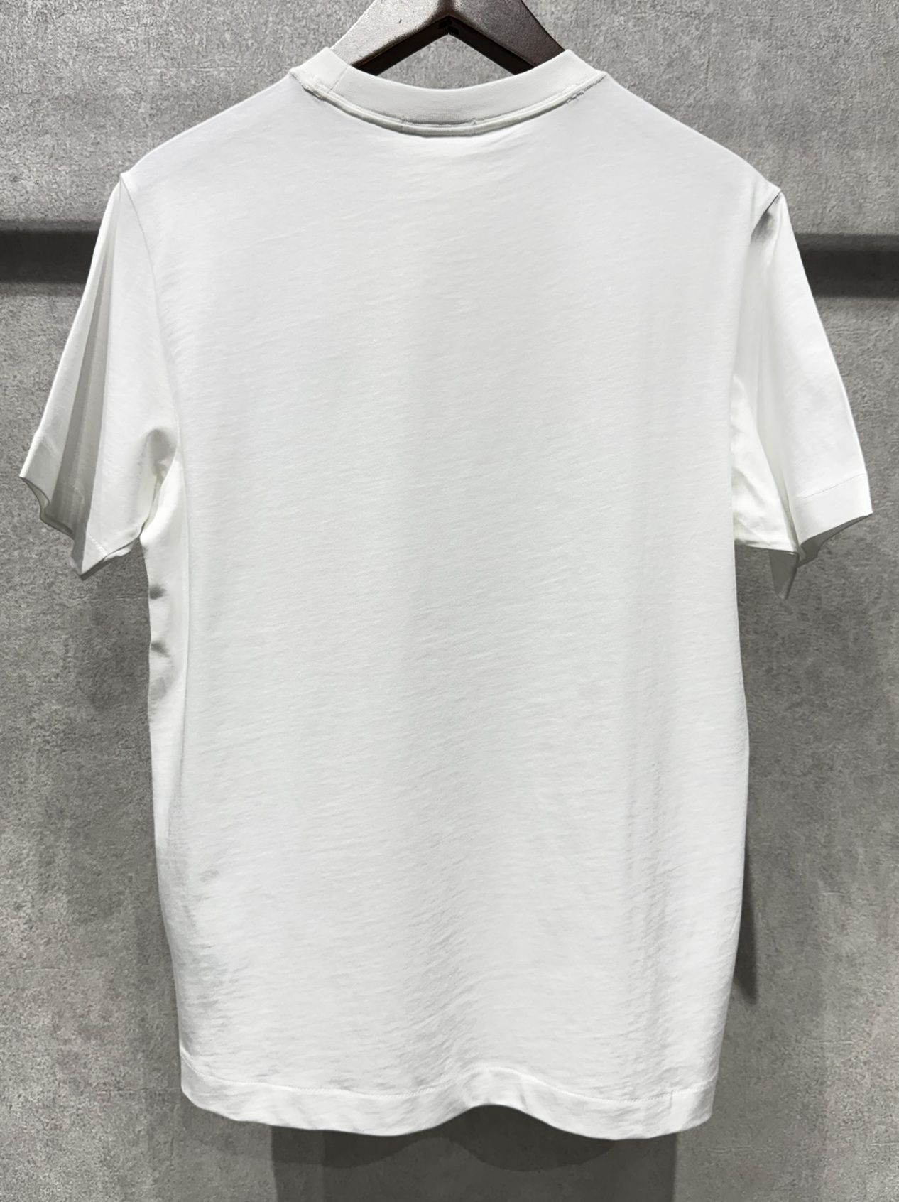 【Jung Kook/ジョングク、MINGYU/ミンギュ着用商品】 ショートスリーブイージーモノグラムTシャツ / 4RC275G / YAF(ホワイト)